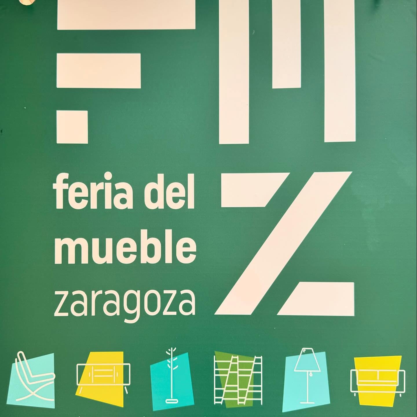 Buscando ideas y materiales innovadores para decorar nuevos proyectos. Tecnología y diseño avanzan juntos. @feriamueble #feriamueblezaragoza #zaragoza #feria #marzo #españa #diseño #interirordesign #design #materiales #maderatecnologicaeuropea #ideas