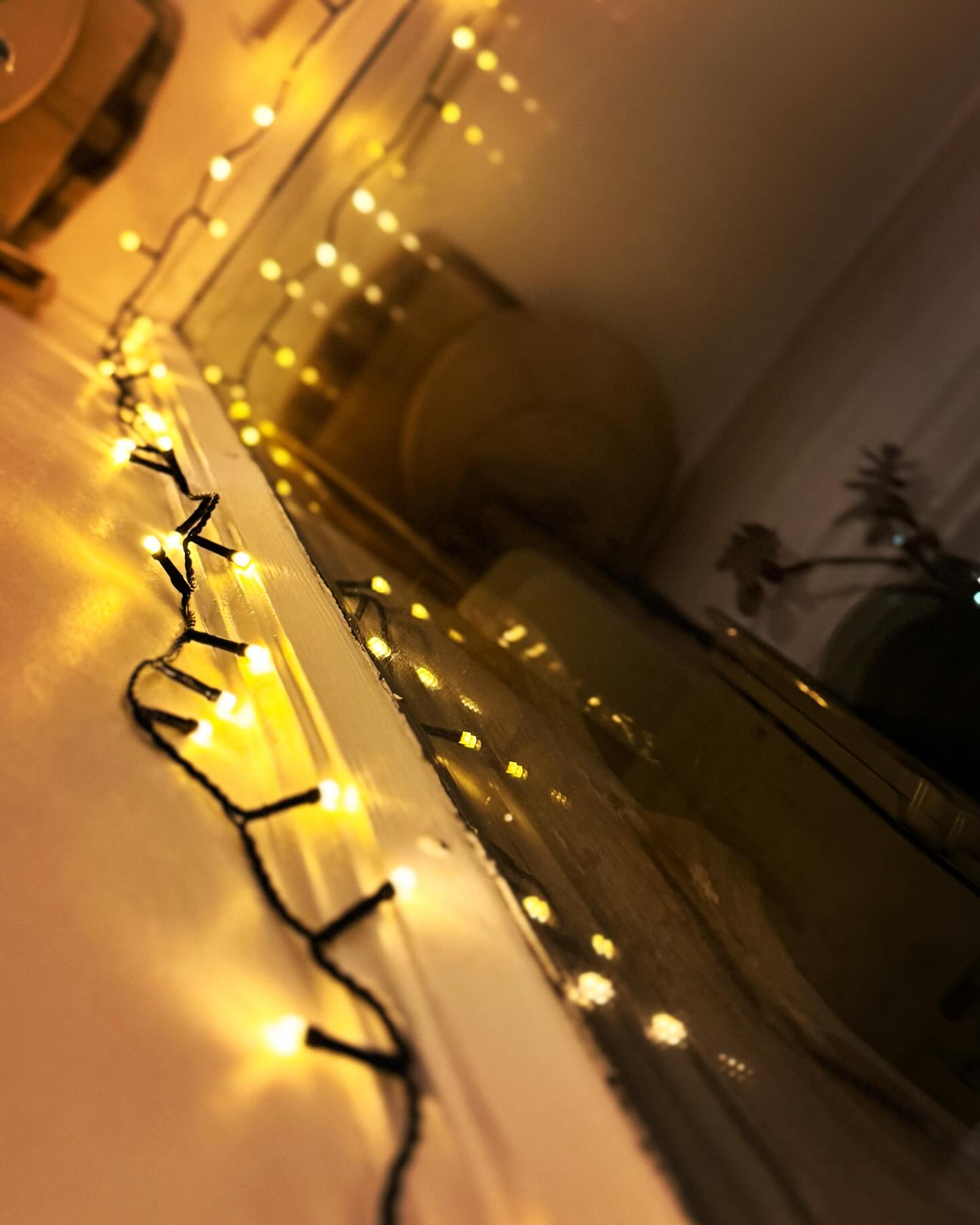 Lichtspiele im Chalet Franzi! #mehrlicht #gemütlich #urlaubindenbergen #chaletfranzi #imchaletisschee