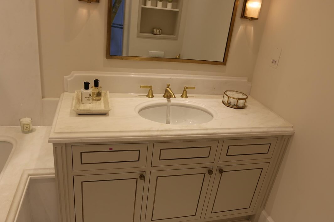 Marble Interiors was commissioned to fabricate and install the secondary bathroom’s stonework for a project in the prestigious Albert Hall Mansions Apartment complex.
Get in touch today for a quote!
? 020 8944 2020
? sales@marbleinteriors.co.uk
#marble #stone #bathroom #bath #bathroomdesign #interiordesign #interior #naturalstoneisbetter #stonework #stonemasonry #limestone #interiors
