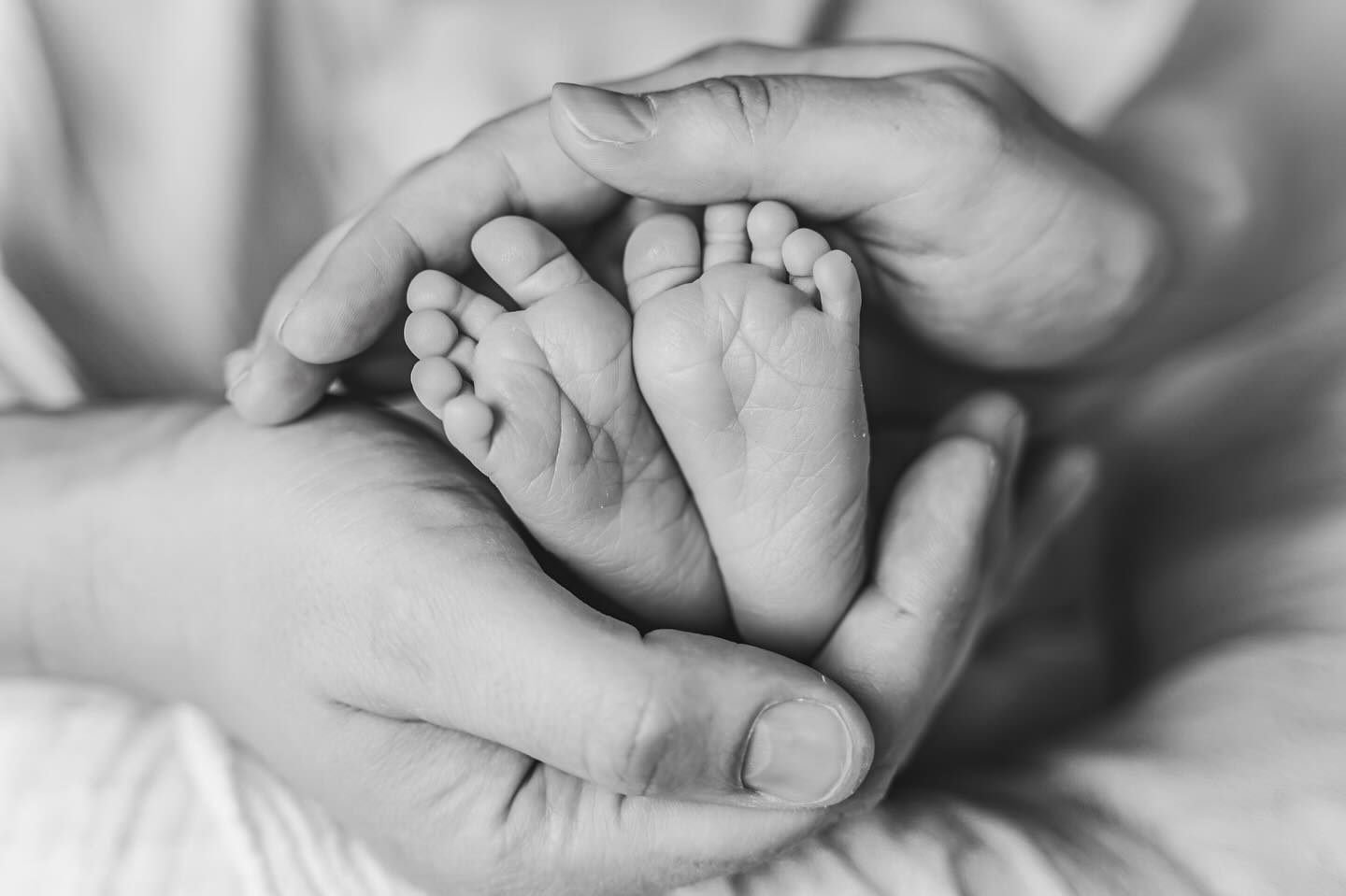 Liebe! β€οΈ
Wenn das GlΓΌck einen Namen trΓ€gt!
#liebe #familie #newborn #photooftheday #eifel #newbornphotography #nordeifel #familienleben #vulkaneifel #babyfΓΌΓe #liebezumdetail #engelgau #nettersheim #marmagen #tondorf #zingsheim