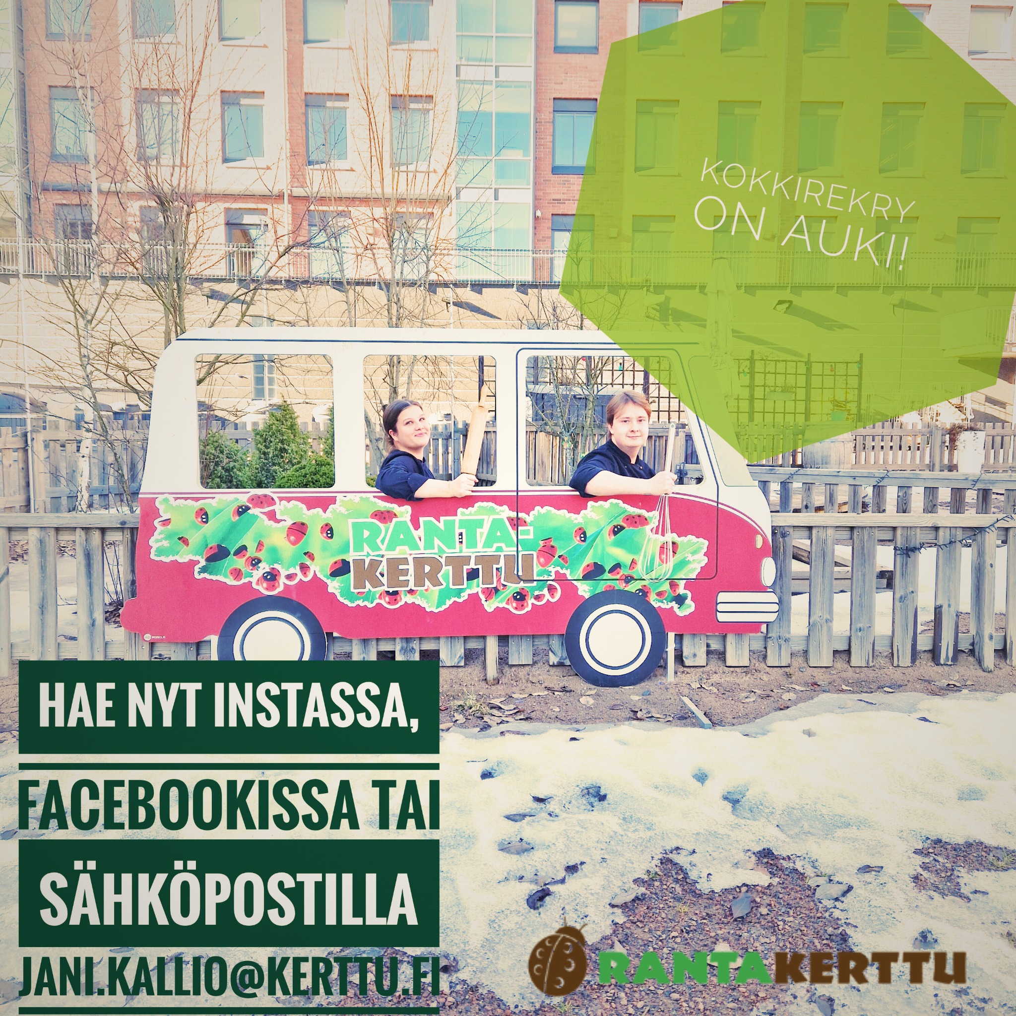 RANTAKERTTU ETSII KOKKEJA!
Löytyykö kokemusta?
Kestääkö pää paineen alla työskentelyä?
Onnistuuko multitaskaaminen?
Jos vastasit KYLLä ylläoleviin kysymyksiin tai olet kokematon luonnonlahjakkuus vailla osa-aikaista työtä, niin lähetä meille vapaamuotoinen hakemus ihan vaikka Facebookin, Instagramin tai sähköpostin kautta!
Ensisijaisesti haemme täydennystä kesäsesonkiin, muttei ole täysin poissuljettua jatkaa firmassa myös talvikaudella. Työnkuvaan kuuluu niin lounaan kuin a la cartenkin valmistusta. Työ alkaa sopimuksen mukaan touko-kesäkuussa ja tarjolla on keskimäärin 90h / 3vk.
Miksi tulla töihin Ravanteille?
Ravantit on mynämäkeläinen perheyritys, jonka ensimmäinen ravintola, Pippurimylly on avattu jo 50 vuotta sitten. Ravanteilla sinut kohdataan ihmisenä, sinulle tarjotaan kattava työterveyshuolto ja sopimuspalkka. Myös ravintolat Teini, Löytö, Kerttu, Hugo ja Cup&Pint ovat meidän ravintoloitamme, joten sinulla on mahdollisuus halutessasi päästä työskentelemään täysin erityyppisissä ravintoloissa ns.