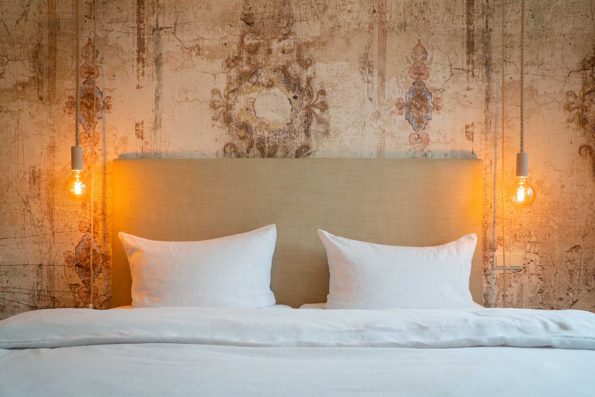 ALBERGO. DOPPELZIMMER.
...jedes Zimmer ist besonders. Anders.
Geschichte trifft auf Moderne.
Bad Schandau trifft auf Toscana.
.
.
#albergotoscana #badschandau #sächsischeschweiz #boutiquehotel #visitsaxony #elbsandsteingebirge #breakfast #summervacation #hotelroom #villa