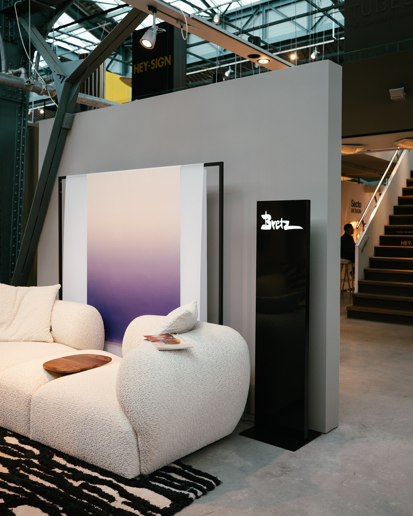 Anfang der Woche präsentierten wir unsere neue Kollektion zur @idd_cologne in der @designpostkoeln u...