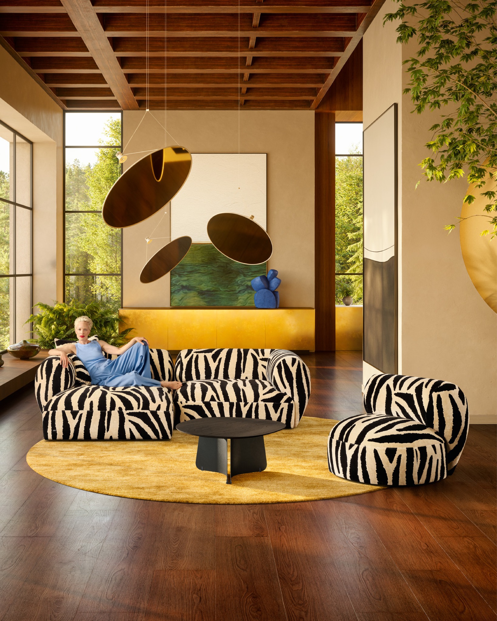 Tharuun vereint organische Kraft und unerwartete Weichheit – ein Statement zwischen Wildheit und Ruh...