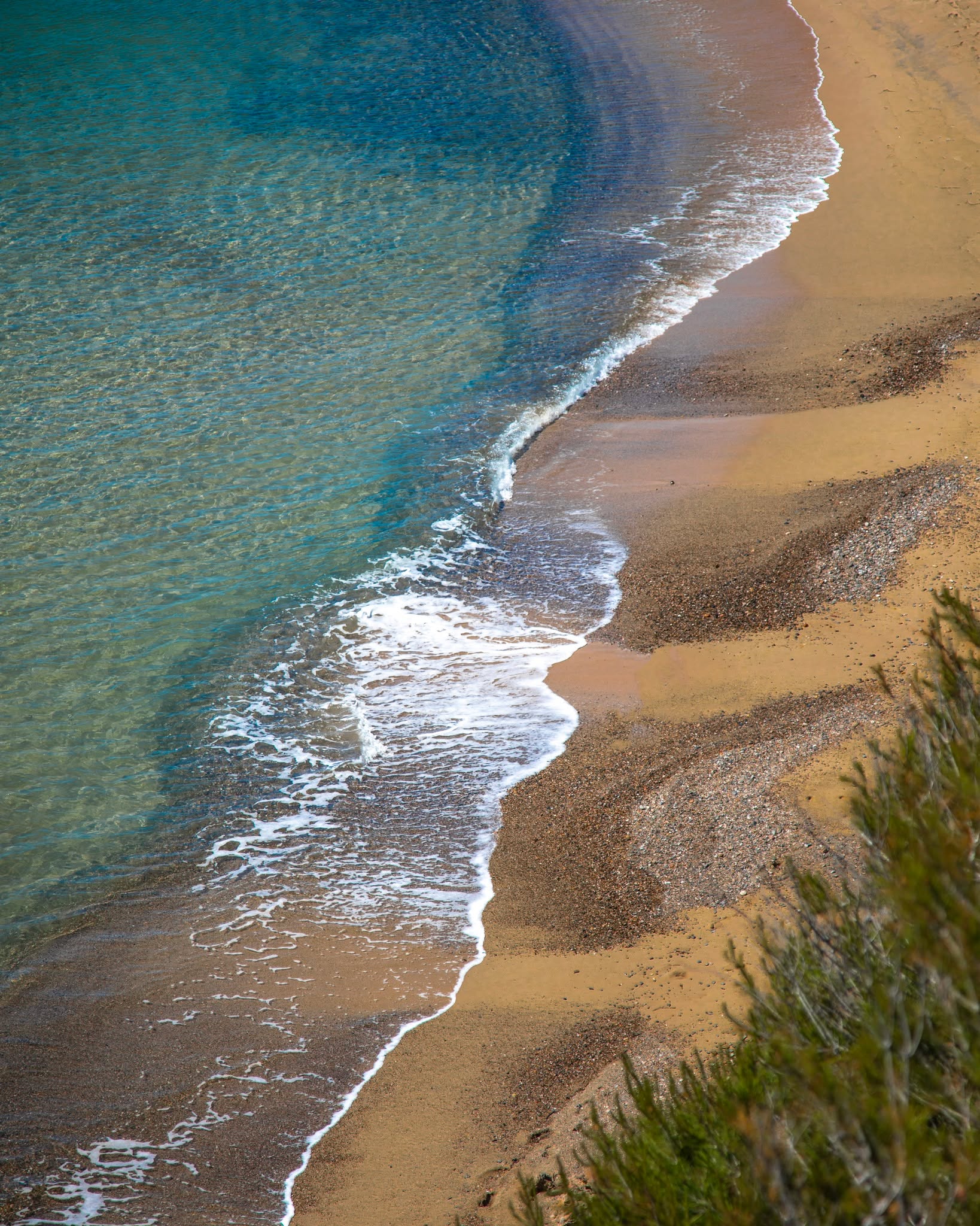 ⛱️ Ens veurem a les cales de Miami Platja aquest estiu? Natura, aigües cristal·lines i tota la Mediterrània per gaudir amb calma.🇪🇸 ¿Nos vemos en las calas de Miami Platja este verano? Naturaleza, aguas cristalinas y todo el Mediterráneo para disfrutarlo con calma.🇬🇧 Shall we meet at the coves of Miami Platja this summer? Nature, crystal-clear waters and the whole Mediterranean to enjoy at your own pace.🇫🇷 On se retrouve aux criques de Miami Platja cet été ? Nature, eaux cristallines et toute la Méditerranée pour en profiter tranquillement.#montroigmiamiturisme #miamiplatja #costadaurada #catalunyaexperience