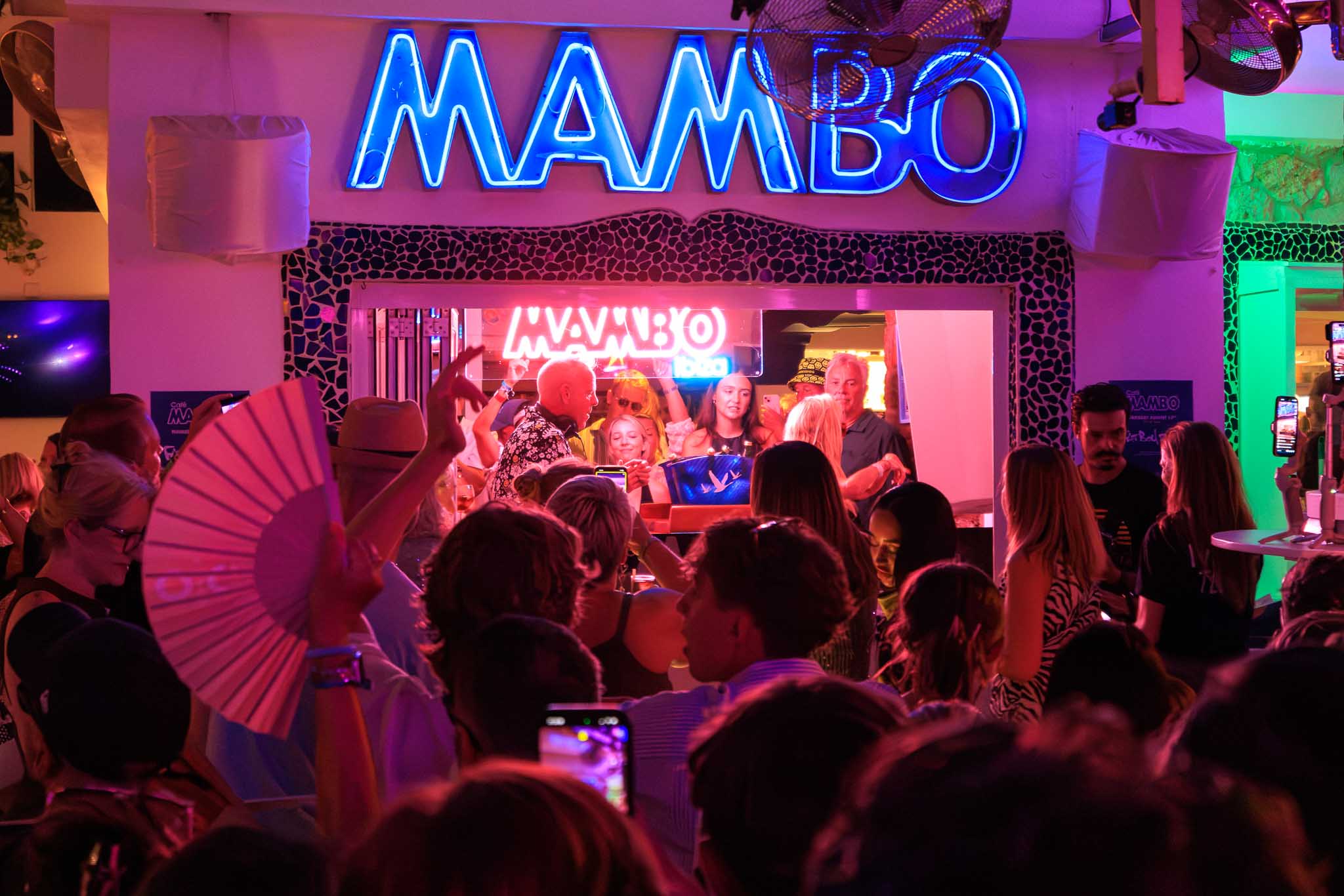 🎧 The Pulse of Sunset Strip: Café Mambo No trip to San Antonio is complete without experiencing the electric energy inside Café Mambo. Originally a small, dilapidated finca opened by Javier Anadón in 1994, this iconic venue has grown into the undisputed home of Balearic beats and world-famous club pre-parties. Every night, crowds gather along the rocky shore as top international DJs take to the decks, soundtracking the shift from day to night. Have you ever watched the sunset at Café Mambo, or is it on your travel bucket list? Tell us below. #ItsMidlifeAdventures #myphotographybutters #CafeMambo #SanAntonioIbiza #SunsetStrip #IbizaVibes #VisitIbiza #BalearicIslands #TravelGram #GlobalTravels