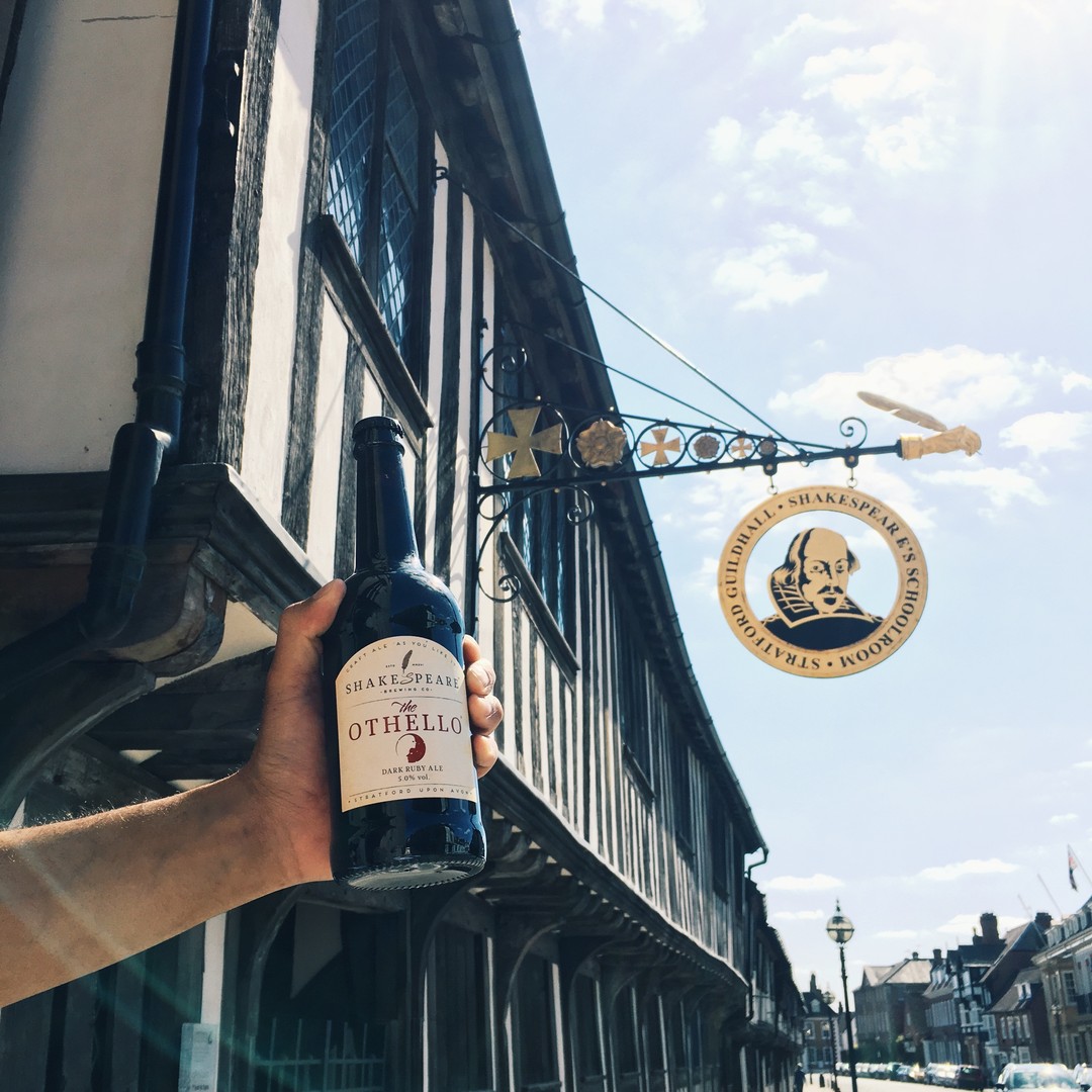 The Othello ~ a wonderfully dark ale, both rich and smooth with hints of chocolate and vanilla?
_____________________________
#theothello #othello #shakespearequotes #shakespearebrewingco #shakespeare #straforduponavon #warwickshire #cotswolds #riveravon #rsc #williamshakespeare #theglobe #brewery #ales #craftales #beerstagram #craftbeer #craftbeerlover #ilovebeer #supportsmallbusiness #supportlocal #familybusiness #microbrewery #beer #beerlover #beerme