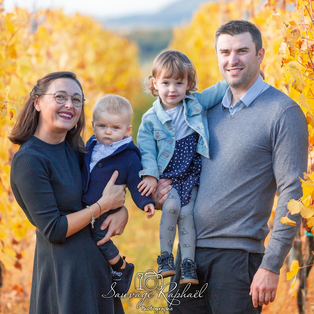 ~??????~
-
Ça y est, les couleurs d'automne sont bien présentes en ce moment ??!!
-
Petit extrait d'une belle séance en famille ?
-
-
-
#automne #autumn #familyshooting #famille #family #bonheur #enfants #nature #baby #photography #autumnvibes #naturephotography #colors #landscape #photo #love #naturelovers #vigne #picoftheday #photooftheday #paysage #octobre #photographie #beautiful #instagood #fashion #instamoment #forest #couleursdautomne #happy