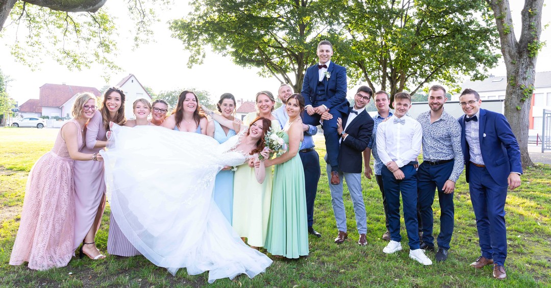 ~???~
-
Le 17 juillet, c'était le grand jour pour Élodie et Olivier ?. Nous n'avons pas vue la journée passée tellement ce fut intense ?
-
On se retrouve très vite pour votre day after ?
-
Prenez vos identifiants et code, les photos sont disponibles sur le site www.raphael-sauvage.com
-
-
-
#mariage2021 #love #beautiful #happy #photography #cute #photooftheday #mariage #wedding #amour #robedemariee #weddinginspiration #instagood #weddingphotography #pastel #photographedemariage #couple #flash #dj #lumiere #annee80 #ambiance #ambiancemariage #folie #crazycouple #danse #premieredanse #couplephotographer #couplegoals #instagood