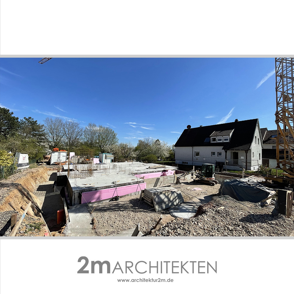 2mA wünscht frohe Ostern! 
Für eine kurze Zeit kehrt nun Ruhe auf dem Baustellen ein. Die fleißigen Firmen haben sich die Feiertage redlich verdient.??
Hier die Baustelle in Schönaich. Die Decke über dem UG konnte noch termingerecht vor Ostern betoniert werden.
Wir hoffen, Ihr hattet alle schöne Osterfeiertage. Genießt das schöne Wetter! ???
#2marchitekten #team2mA  #architektur #architektboeblingen #architekturboeblingen #architektböblingen #architekturböblingen #wohnbau #architekturfotografie #architecture #architecturelovers #realestate #baustelle #holzgerlingen #altdorfbeiböblingen #sindelfingen #boeblingen #schoenaich #stuttgart #realestatestuttgart #realestateinvesting #projektentwicklung #architektenhaus #archicad #archicaddesign