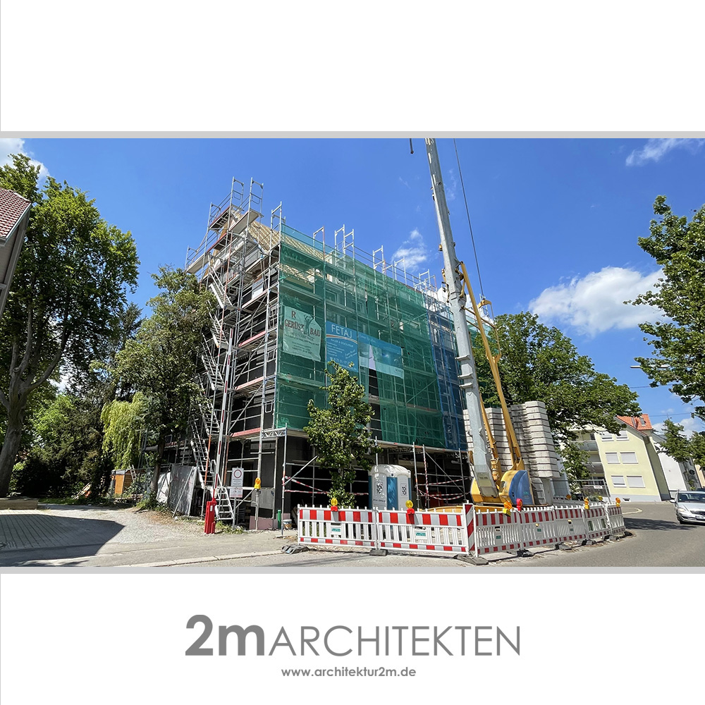 Unser Projekt in Sindelfingen mit 8 Wohneinheiten kommt gut voran. ? Die Fenster sind eingebaut, Zimmermann und Dachdecker sind fast fertig. Innen sind die Elektro- Heizungs- und Sanitärinstallateure tätig. ??
Jetzt beginnen auch die Arbeiten außen an der Fassade! ?
#2marchitekten #team2mA  #architektur #architektboeblingen #architekturboeblingen #architektböblingen #architekturböblingen #wohnbau #architekturfotografie #architecture #architecturelovers #realestate #baustelle #holzgerlingen #altdorfbeiböblingen #sindelfingen #boeblingen #schoenaich #stuttgart #realestatestuttgart #realestateinvesting #projektentwicklung #architektenhaus #archicad #archicaddesign