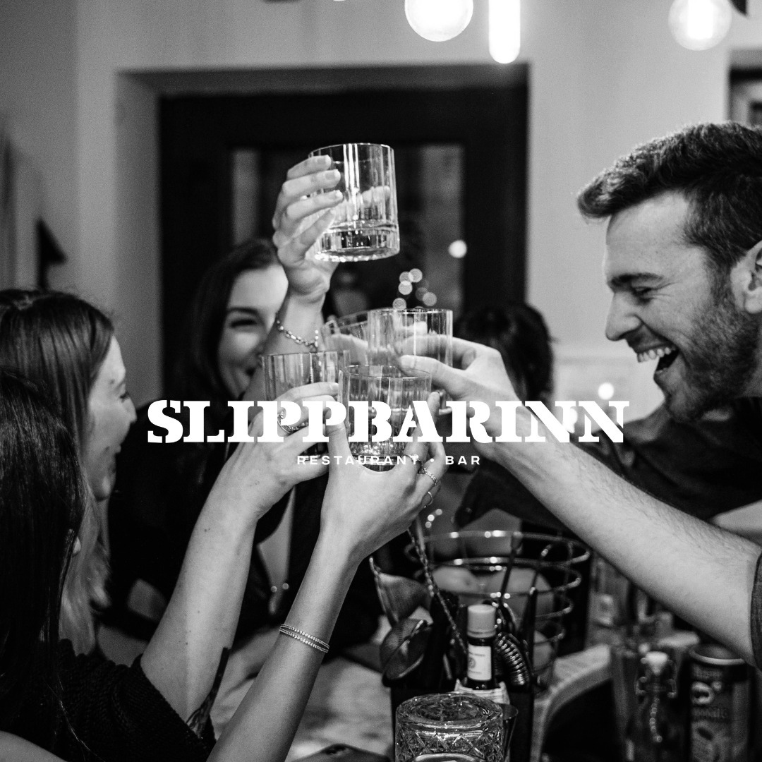 Á Slippbarnum er ávallt tilefni til að skála ??
Happy Hour er alla daga frá 15:00 – 18:00 ??
Late Happy Hour er mánudaga – fimmtudaga frá 21:30 – 23:00?
Sjáumst við um helgina ? ⛴️