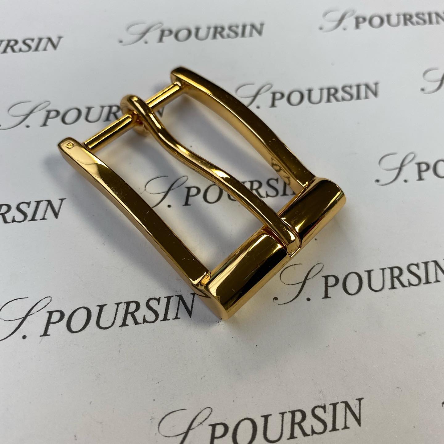 Maison Poursin : extrait e-shop www.poursin.com / Boucle 248 / Boucle Étrivière / Boucle 253 / Boucle Sous-ventrière... etc ...#madeinfrance?? #laiton #bouclerie #boucle #since1830 #etriviere #sousventriere #248 #253 #savoirfairefrancais??
