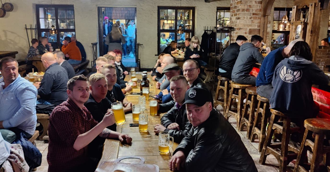 Kiireisen kevään jälkeen on hyvä käydä pienellä porukalla viihtymässä Tallinnassa.
#partasenkuljetusoy
#tallinn
#porukanpeli
#kaljaakoneeseen