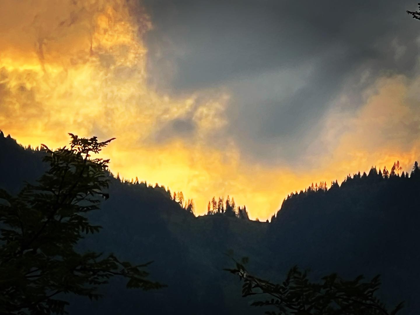 happy sonnwend beinand! #solstice #sonnwend #höchsterfeiertagauferden #dorfgastein #dreiwaller