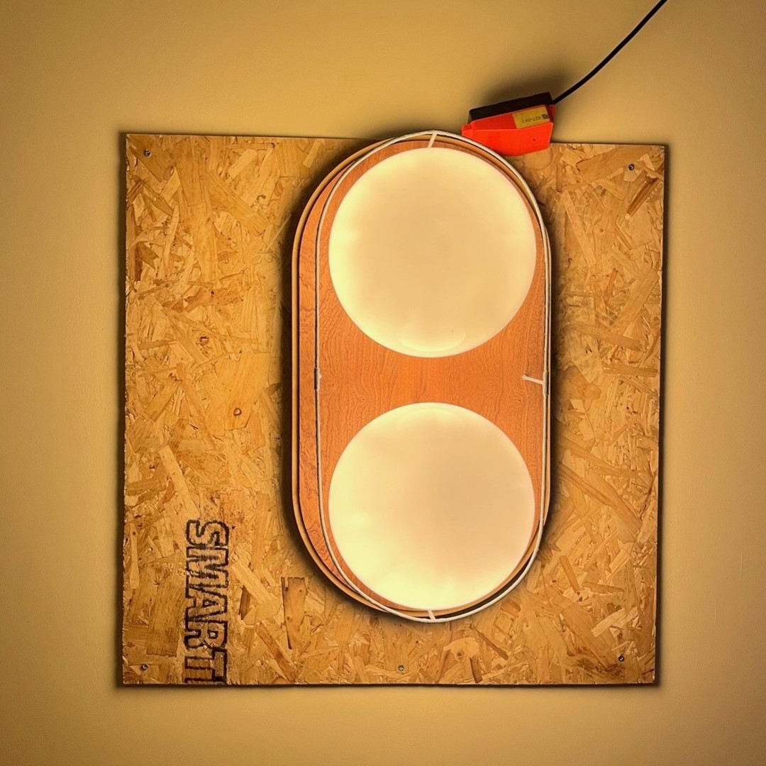 Check out these beautiful wall lights crafted by our workshop, the grain in the wood really comes to life when it is softly lit by the warm light in the glass globes. They will definitely help to set the mood in their new home.
#lighting #bespokelighting #lightingmanufacturer #publighting #ukmanufacturing #hotellighting #leisurelighting #interiordesign #bespokelighting #restaurantlighting