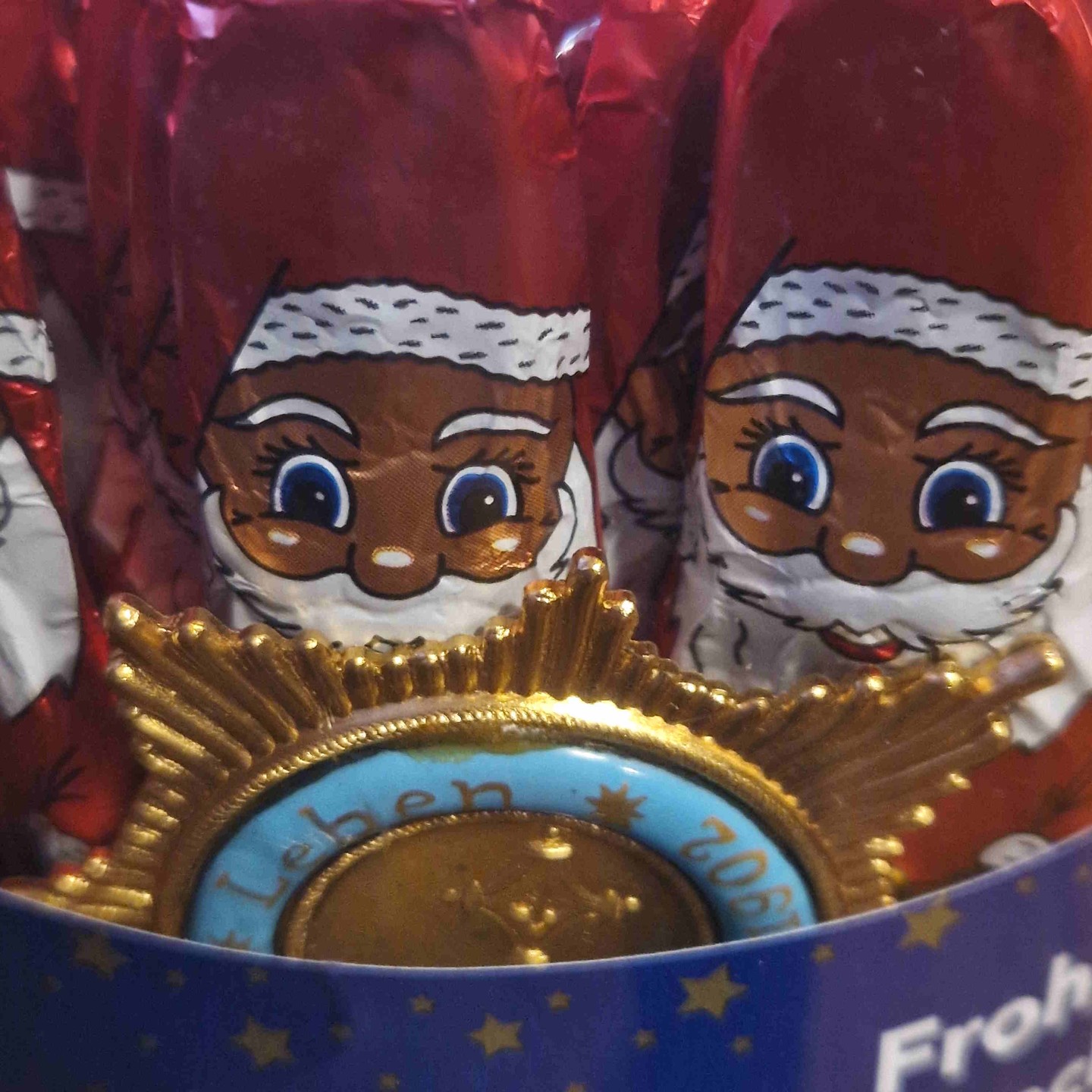 Die Mitglieder der Freimaurerloge Herder wünschen allen ihren Followern und denen, die es noch werden könnten
ein Frohes Weihnachtsfest
und einen
GUTEN RUTSCH INS NEUE JAHR
***
The members of the freemason lodge Herder wish all of our followers and our prospective members a merry christmas and a happy new year!
#freimaurer #freemason #freimaurerbremen #bremerlogenhaus #bruderkette #selfcare #selbsterkenntnis #sinnbild #bremen #Freimaurerei #Weihnachten #christmas #freimaurerlogeherder