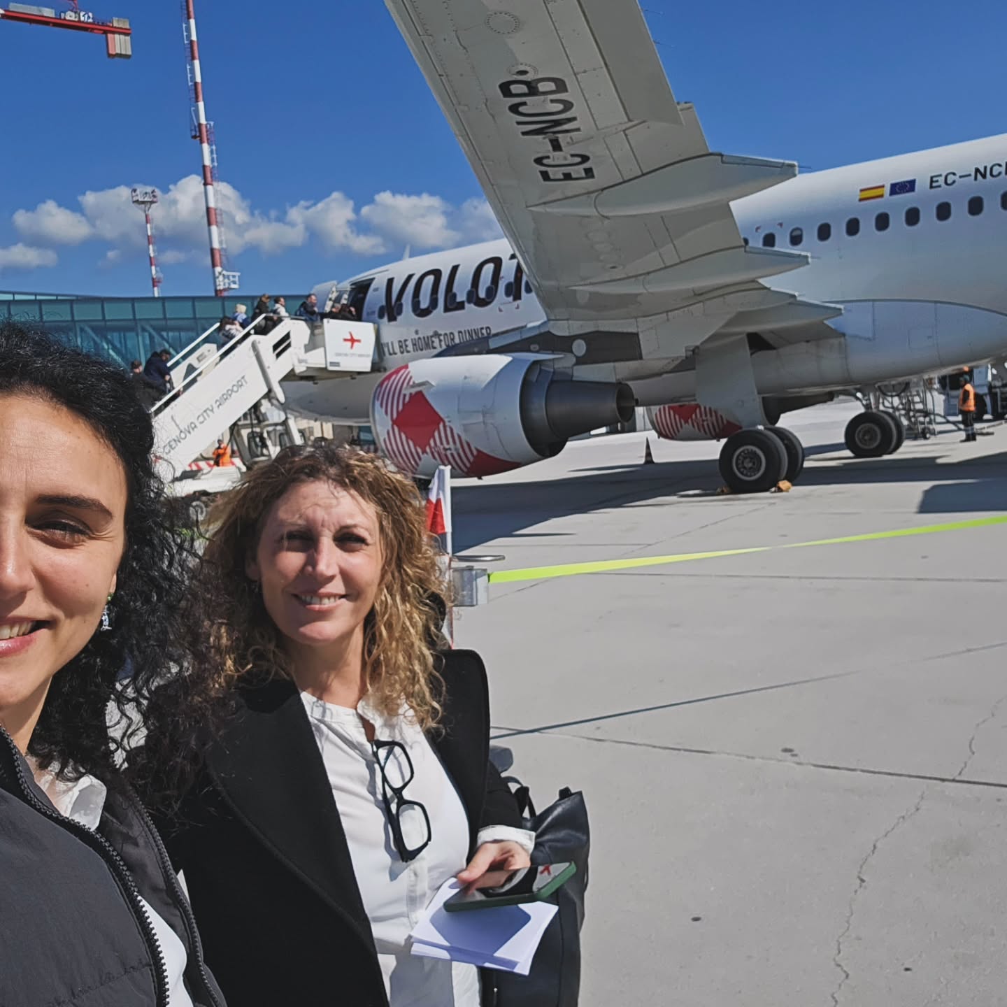 Oggi giornata di trasferte.. parte di noi a Montesarchio a trovare la nostra azienda preferita produttrice di lampade a LED. Grandi progetti ci attendono...
#dariansrl #eulux #led #luce #efficienza #qualità #design #xeladesign