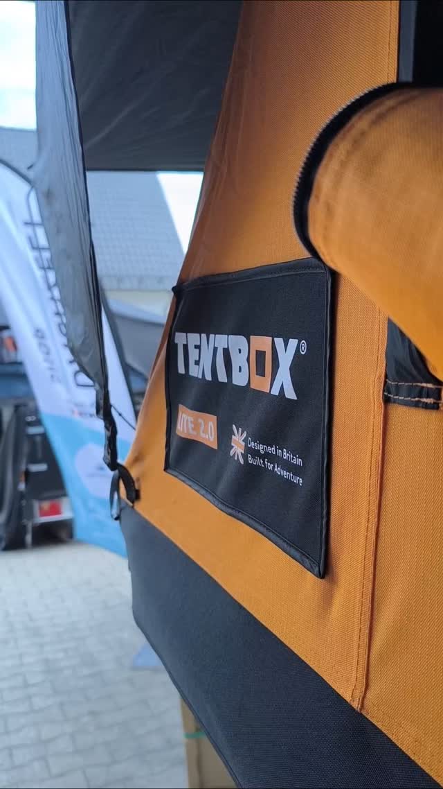 ?️ Besucht uns im offiziellen Tentbox Showroom!?✨
Bei uns findet ihr *alle Tentbox Dachzelt-Modelle* ausgestellt – zum Anfassen, Ausprobieren und Träumen! ? Dazu jede Menge praktisches *Zubehör* rund ums Dachzelt-Abenteuer.
Und das Beste? ? *Fast alle Zelte direkt auf Lager* – also einfach mitnehmen und losstarten! ?
? Termin vereinbaren unter *Tentbox.com* und vorbeikommen – wir freuen uns auf euch!
#TentboxShowroom #DachzeltSauerland #TentboxZubehör #CampingReady #OutdoorAbenteuer #ZeltDirektMitnehmen #TentboxDeutschland