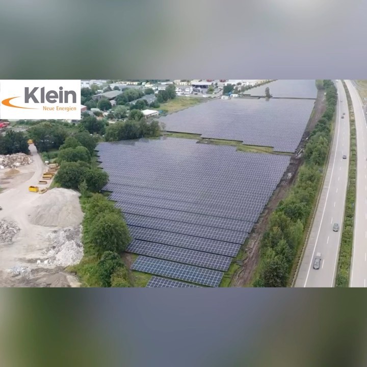 Großartige Arbeit die hier geleistet wurde, denn heute ist der Tag gekommen! Unser Großprojekt aus diesem Jahr geht mit unschlagbaren ☀️7,5 MWp ans Netz!☀️ Und wenn nun die Last von den Schultern fällt, kann man realisieren, was mit einem tollen Team und guten Projektpartnern möglich ist! Ein großes Lob muss an dieser Stelle natürlich an Alexander Schumacher und Benjamin deCarrois gesondert ausgesprochen werden, denn sie haben tatkräftig die Bauarbeiten überwacht und unterstützt, sodass es heute zu einer reibungslosen Inbetriebnahme kommen konnte! Danke für dieses tolle Projekt, für die tolle Teamarbeit und das Kundenvertrauen in uns.☀️
#photovoltaikanlage #photovoltaic #photovoltaik #pv #freiflächenanlage #freilandanlage #solarpark #solarenergy #solarpower #power #energie #energy #erneuerbareenergie #powerful #team #teamarbeit #teamwork #elektronik #elektrizität #electronics #deutschland #deutschlandweit