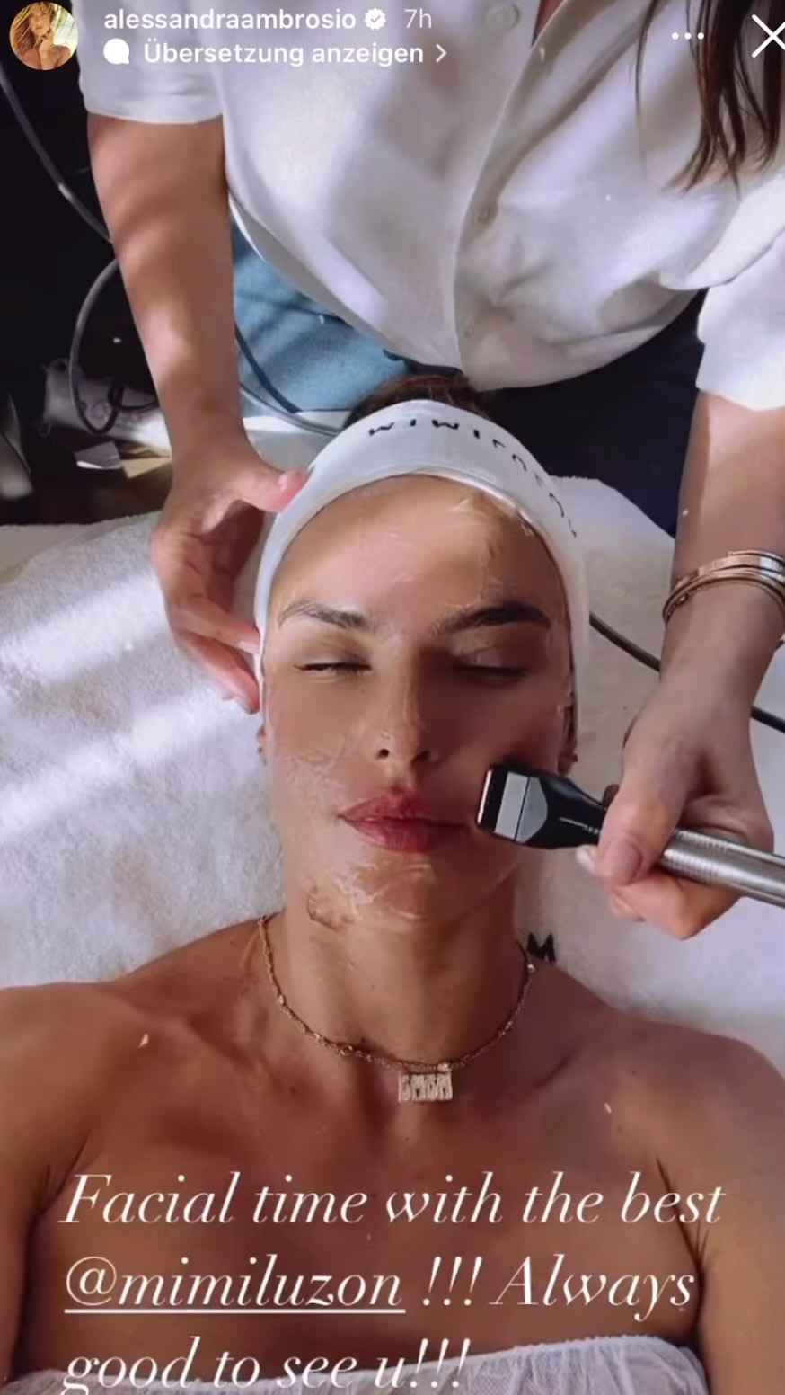 Alessandra Ambrosio bei ihrer forma Behandlung ?♀️
??⚕️ Behandlung: Ästhetische Körperstraffung
? Technik: FORMA - Neueste medizinische Radiofrequenz Gesicht & Körperstraffung mit Temperaturmessung in Echtzeit für Maximale Ergebnisse by #inmodeaesthetics
✅glättet & strafft
✅verlangsamt den Hautalterungsprozess
✅verbessert die Hautelastizität
✅sämtliche Kollagenfasern in allen Schichten werden stimuliert
? Zonen: Gesicht, Hals, Dekolleté, Arme, Bauch, Knie
? Ergebnis: glatte, pralle, ebenmäßige Haut
⏰ Behandlungsdauer: 60 Minuten
? Preis: Gesicht/ Hals/ Dekolleté 190€
Terminvereinbarung
? 0162/ 1723052
? info@skinconcept-Hannover.de
? www.skinconcept-Hannover.de
?Ihr Premiumstandort für medizinische Kosmetik & Well-Aging in Hannover seit 2016
#formabyinmode #inmode #körperformunghannover #formahannover#körperstraffunghannover #inmodehannover #diodenlaserhannover #haarentfernunghannover #dauerhaftehaarentfernung #diolazexl #diolazexlinmode #laserhaarentfernunghannover #hannover #dauerhaftehaarentfernunghannover #hydrafacialhannover #bodyfxgermany #bodyfxhannover