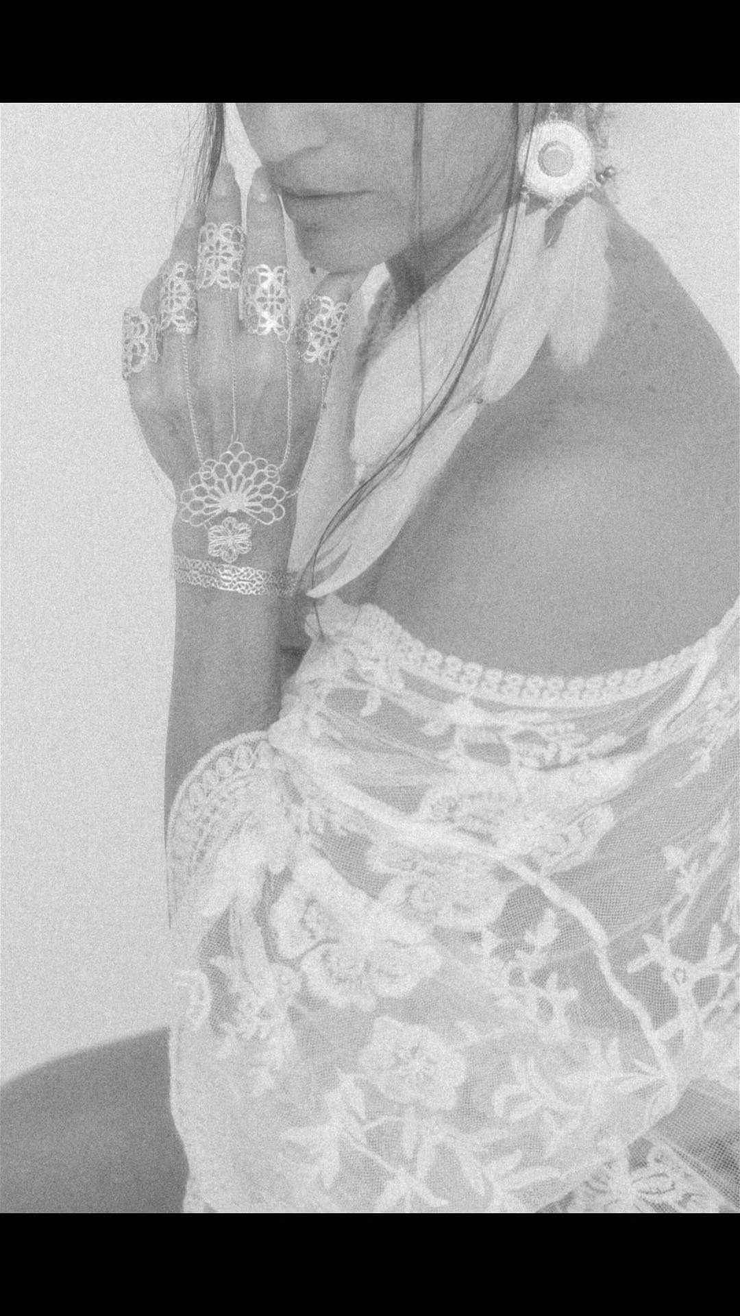 Natural clean Woman Portraitshoot?
Du möchtest Dich auch mal in Szene setzen ? Dann melde dich sehr gerne bei mir ?
#portrait#portraitphotography#portraits#portrait_perfection#portraitphotographer#portraitlove#portraitshoot#portraitshooting#portraitshootings#landsbergamlech#kaufering#augsburg#schwabünchen#untermeitingen#münchen#münic#munic#bavaria#allgäu