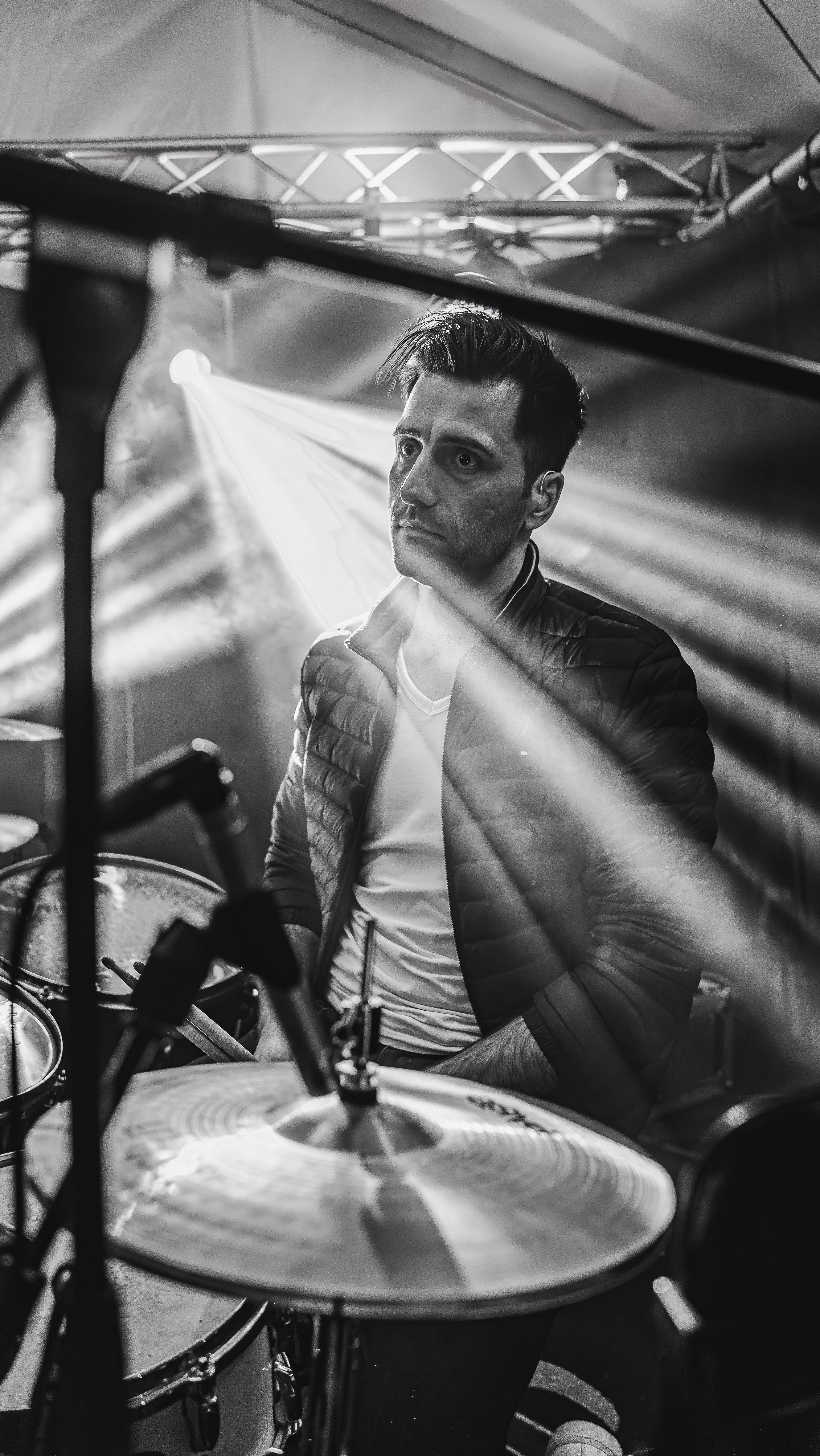 Mein Ausflug mit der @flashback.partyband zur Kirmes nach Kommern!
Es gab nicht nur Fotos sondern auch ein kleines #makingoff von dem die Band aber nix wusste. βΊοΈ
#veranstaltungsfotografie #flaschbackpartyband #partyfotos #partyband #band #musikband #fotografie #videografie #kirmes #kommern #mechernich #eifel #nordeifel #sΓΌdeifel #vulkneifel
