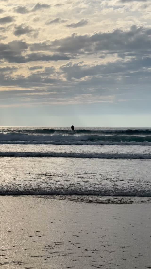 Surfer am #fistralbeach #newquay #cornwall
Ich vermisse Cornwall wahnsinnig doll. So ein traumhaftes Fleckchen Erde.