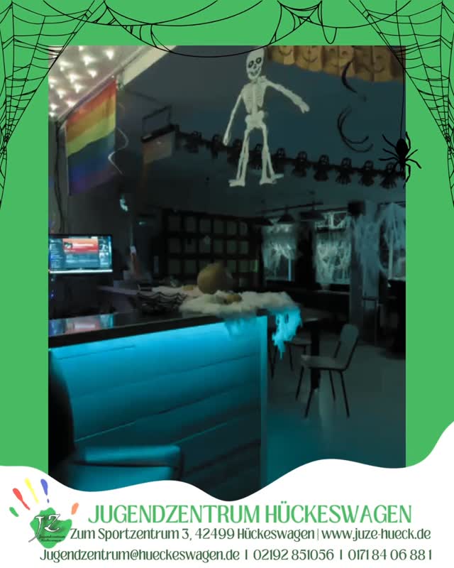 Die Halloween-Mottowoche im #juzehueck läuft auf Hochtouren?♀️? Morgen geht es weiter mit Kürbisschnitzen ?
#jugendzentrum #offenekinderundjugendarbeit #offenertreff #hueckeswagen #halloween