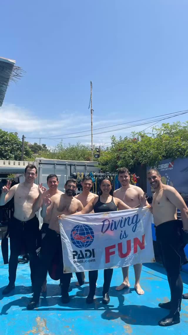 Mira desde dentro, y no desde la orilla.
Confía en el proceso… y lo disfrutarás más de lo que imaginas. ?
¿Te vienes al siguiente curso? ✉️ Escríbenos por DM.
#PADI #OpenWaterMadrid #BuceoMadrid #BuceoEspaña #owd