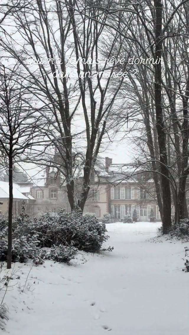 Qui n’a jamais rêvé dormir dans un musée ?
Cette expérience unique vous est proposée par le château de Rosa Bonheur, au cœur de la forêt de Fontainebleau, en Seine-et-Marne (1H de Paris)
Pour ces 15 derniers jours de janvier, nous vous offrons des tarifs exceptionnels ✨
Bénéficiez de nos trois chambres d’hôtes à -20% !
Le moment parfait pour s’évader le temps d’une nuit, dans le château de la célèbre peintre du XIXe siècle
#rosabonheur #chateaurosabonheur #bedandbreakfast #chambredhotes #hiver