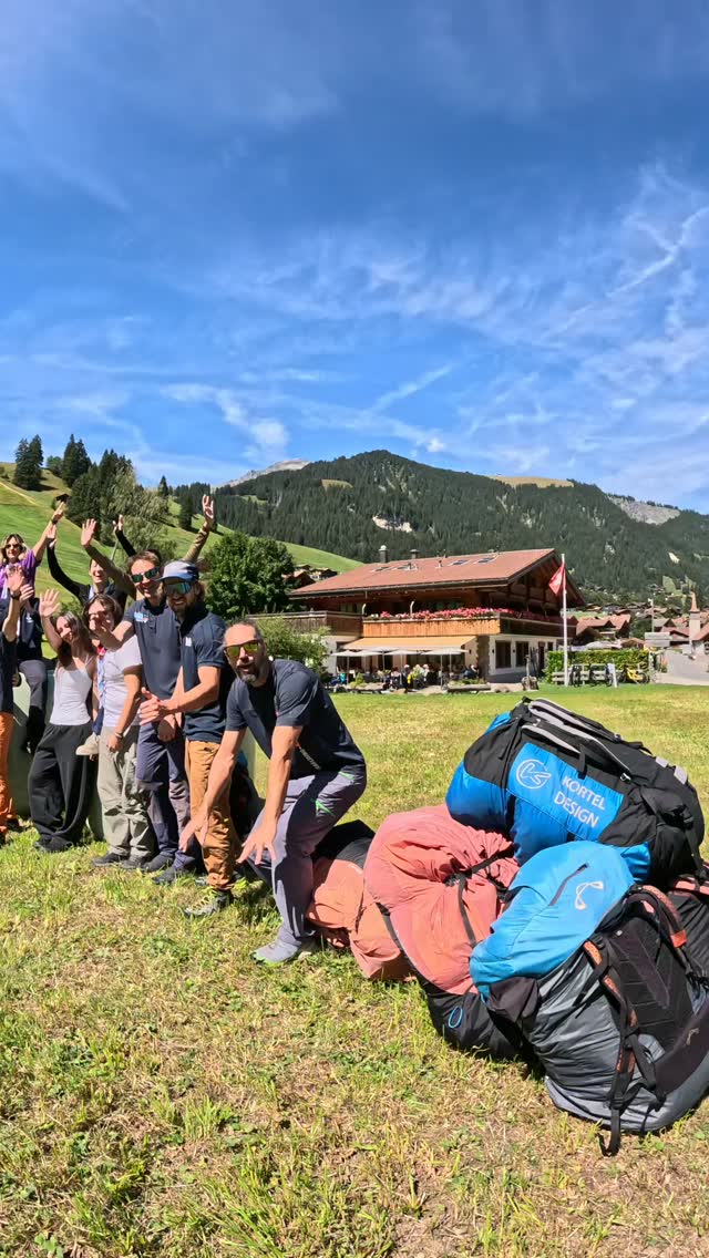 Your next Scout camp activity? 👀🪂
Some moments from an unforgettable day with the @23seascouts in Kandersteg. ⚓️🏔️
Thank you all for flying with Paragliding Kandertal! You were an amazing group, and we really enjoyed having you with us. 🪂❤️
And a big thank you to @kanderstegscoutcentre for the great cooperation and for making experiences like this possible. 🤝
Different views. New experiences. Good memories. 🪂
Who knows… maybe your Scout group will be flying over Kandersteg next? 😉
@scoutingineurope
#scouts #scouting #Kandersteg #paragliding #scoutcamp