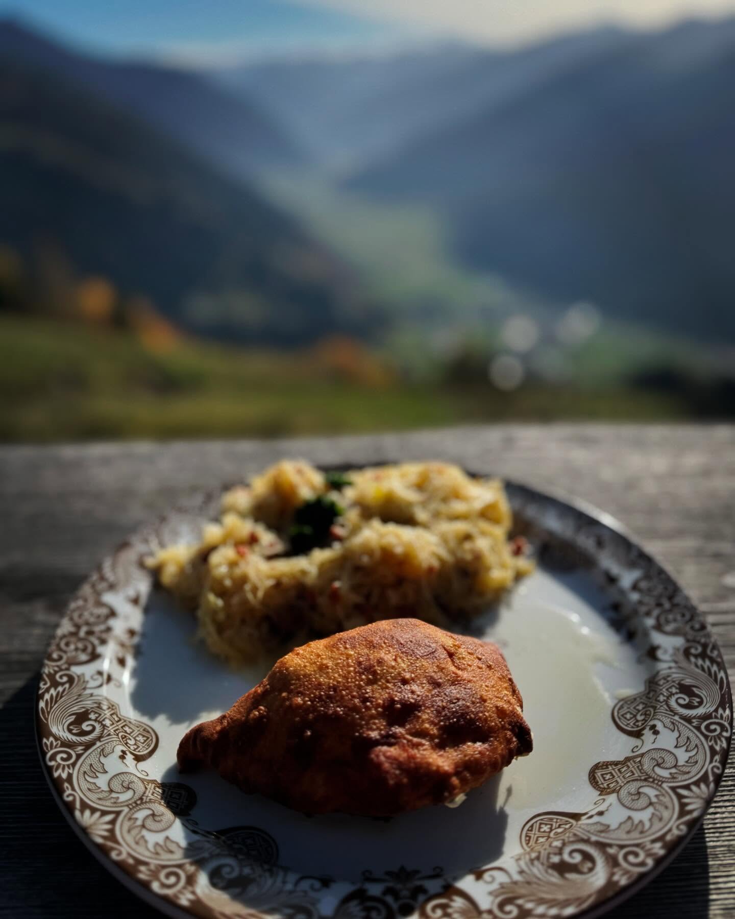 kleine nachmittagsrunde auf die steiner hochalm mit kaskrapfen, volle guat #wanderurlaub #herbsturlaub #urlaubindenbergen #chaletfranzi #imchaletisschee #dorfgastein #wandern #krapfen #kaskrapfen