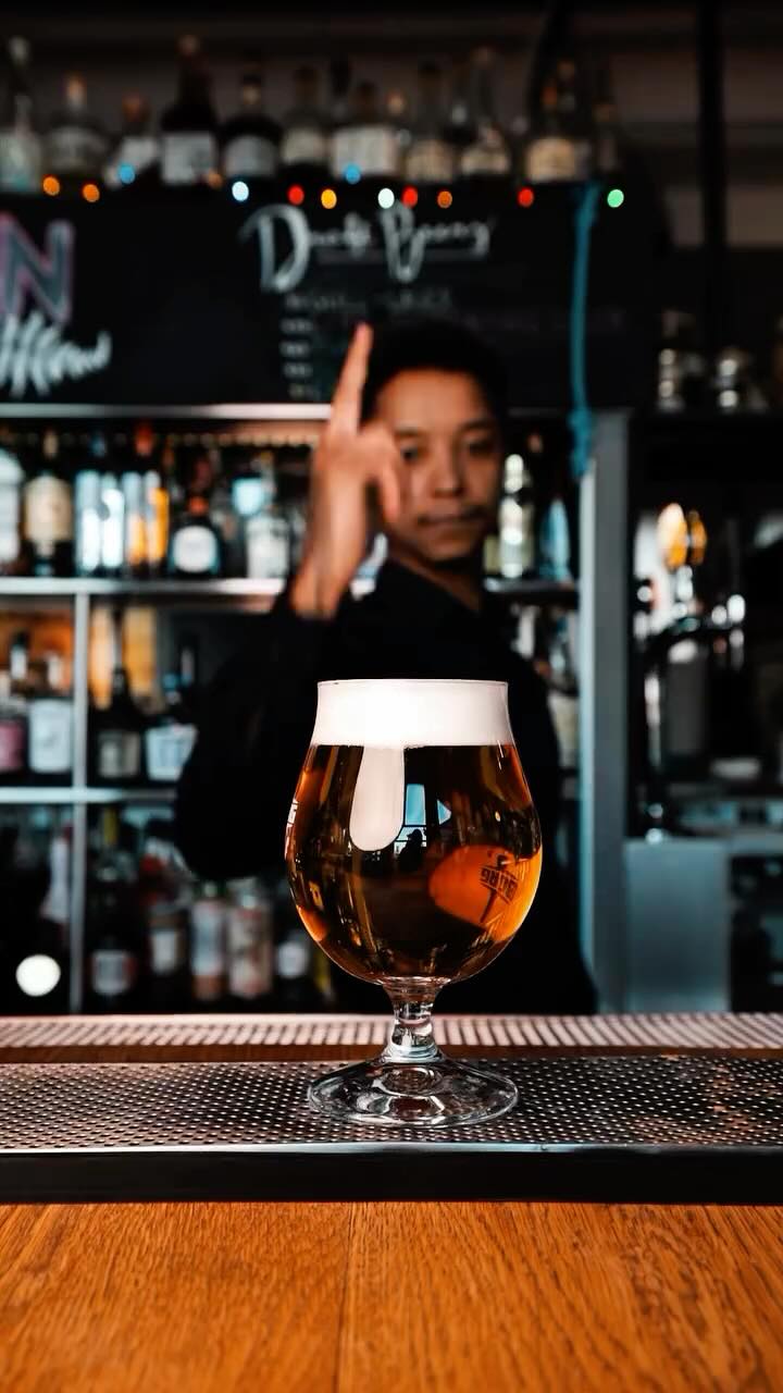 Hjá okkur er alltaf tilefni ?
Happy hour fra 15-18 alla daga ?? #slippbarinn #reykjavikmarinahotel #happyhour #gleðistund