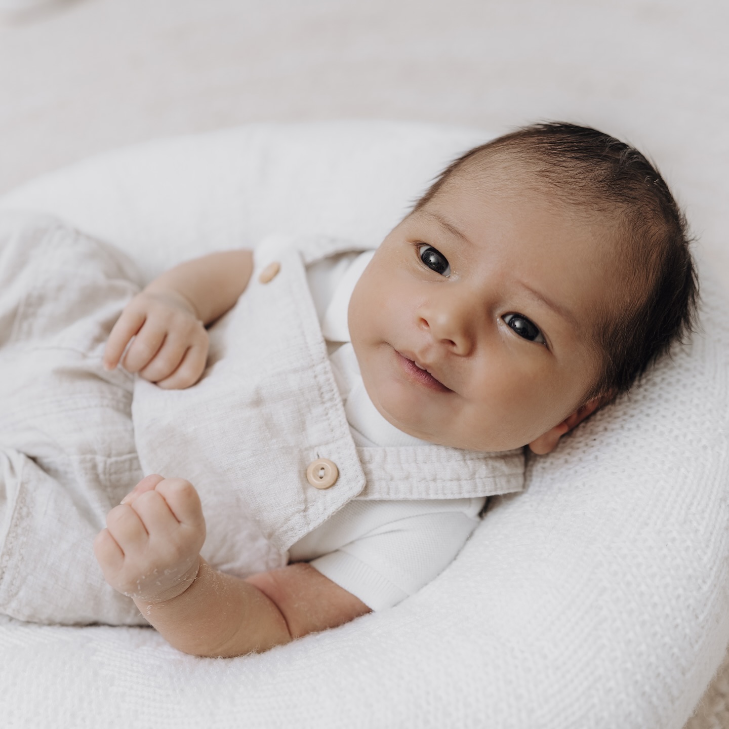 Ich durfte schon so viele Familien begleiten so viele tolle Momente festhalten . Dafür bin ich unglaublich dankbar. Den ich durfte auch so viele Familien begleiten weil ich von euch weiter empfohlen wurde. Ich danke euch allen so sehr für euer Vertrauen und eure Unterstützung??
#neugeborenenfotografie ##Newborn#neugeborenenfotografie#neugeborenes#details#detail#nataschakreiplphotography#neugeborenenshooting#newbornshooting#baby#neubornbaby#familienfotografin#neugeborenenfotografin#neugeborenenstudio#landsbergamlech#kaufering#Landsberg_am_lech#Allgäu#münchen#munich#