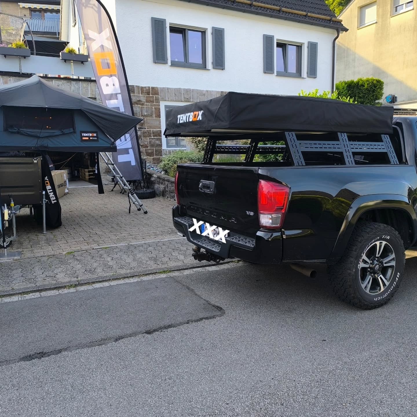 Unser Tentbox Lite XL – das Familienzelt schlechthin! ?️
✔️ Liegefläche: 180 x 240 cm – Platz für alle!
✔️ 5 Jahre Garantie*
✔️ 5000 mm Wassersäule – bleibt trocken, egal was kommt
✔️ Top Verarbeitung & Qualität - Marken Zelt
Nicht ohne Grund mehrfacher Testsieger in seiner Klasse! ?
Kommt vorbei in unseren *offiziellen Tentbox Showroom* und überzeugt euch selbst – wir nehmen uns Zeit für all eure Fragen!
Wir freuen uns auf euch! ?
#TentboxLiteXL #FamilienZelt #DachzeltSauerland #TentboxShowroom #CampingMitKindern #TestsiegerZelt #BeratungMitHerz