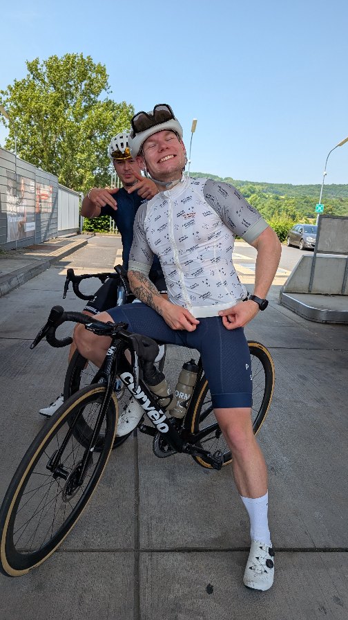 19ELF the heat
#19ELF #unprofessionalcyclingclub