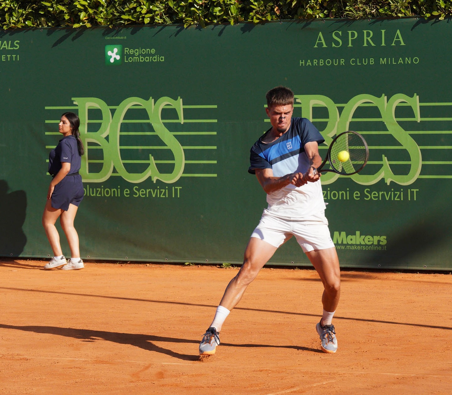 Emozioni, colpi spettacolari e grande tennis: la finale di Aspria Tennis Cup - Trofeo BCS è stata una partita intensa e bellissima, che ha chiuso nel migliore dei modi questa edizione del torneo.
Riviviamo insieme i momenti più belli grazie agli scatti di @francescopelusoph ✨📸
#aspriatenniscup
@aspria_harbourclub