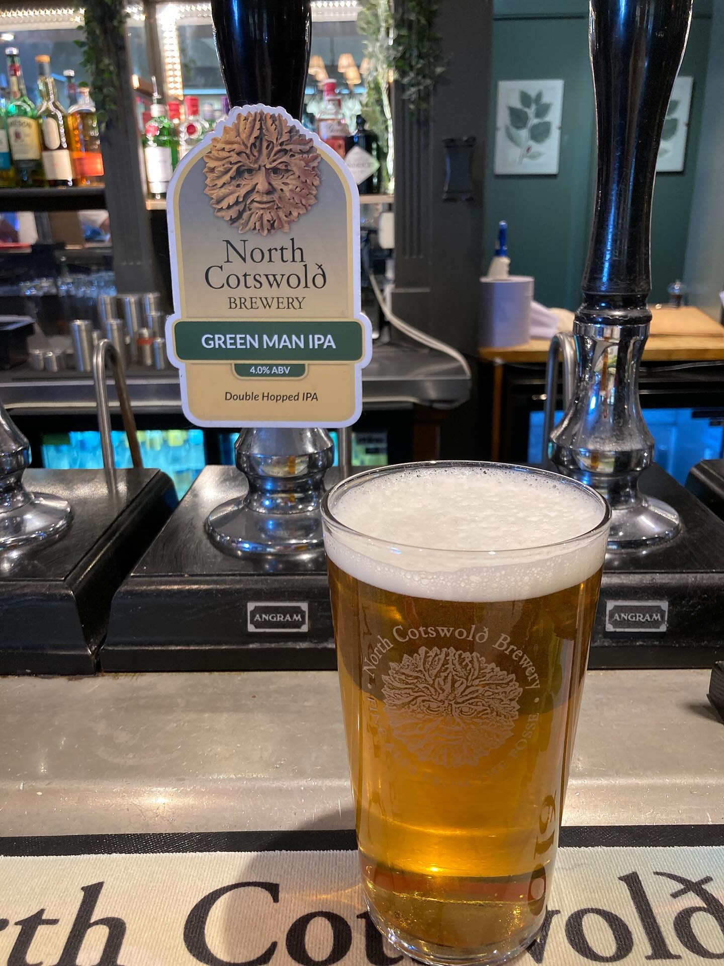 ☀️feeling the heat ☀️
?feeling the thirst?
?reaching for a Green Man IPA ?
???
#ipabeer #indiebeer #realales