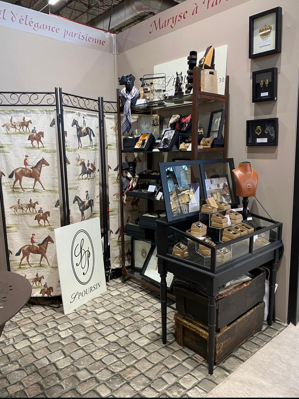 Poursin à Maison & Objet ! Professionnels de la déco, de Boutiques ou responsables communications, retrouvez le corner Poursin dans le stand de Maryse à Paris au Hall 6 Stand P27 de Maison et objet