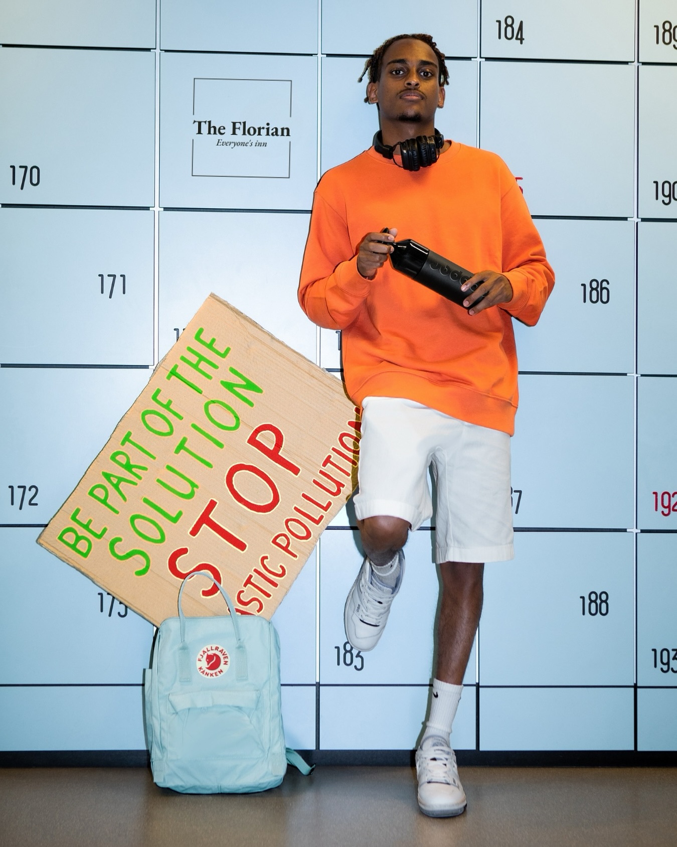 ☀️ Summer is almost over… are you keeping yourself hydrated? ?
Grab your Dopper bottle at The Florian reception!
In this picture: the Dopper Insulated – Blazing Black (580ml) – perfect for those who love practicality and a sleek, easy-to-carry bottle.
Stay refreshed wherever you go! ? @dopper_official
#TheFlorianHotel #Dopper #StayHydrated #EcoFriendly #SustainableLiving #ReusableBottle #TravelEssentials #HotelLife #AmsterdamHotels #EcoLifestyle #HealthyLiving #ZeroWaste #GreenLiving #Hydrate #SummerVibes #InsulatedBottle #BlazingBlack #EcoTravel #ResponsibleTourism #DrinkMoreWater #HotelExperience #SustainableChoices