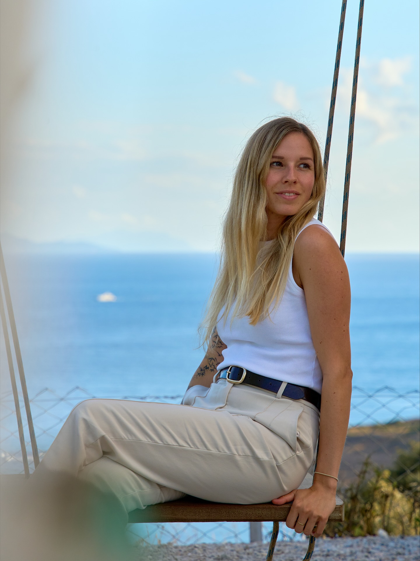 Our trip with @goturkiye to Bodrum, Mugla was filled with unforgettable moments — from exploring ancient history to enjoying modern luxury and warm local hospitality. 🇹🇷✨We discovered the impressive Bodrum Amphitheatre, wandered around the majestic Bodrum Castle, and visited the iconic windmills overlooking the city and sea. Between the days of adventure, we stayed in a beautiful hotel, enjoyed authentic Turkish cuisine, and experienced the vibrant flavors of the region at several Michelin-recommended restaurants. 🍽️Bodrum truly combines culture, nature, and Mediterranean spirit — where every corner tells a story of beauty and tradition. ☺️#goturkiye