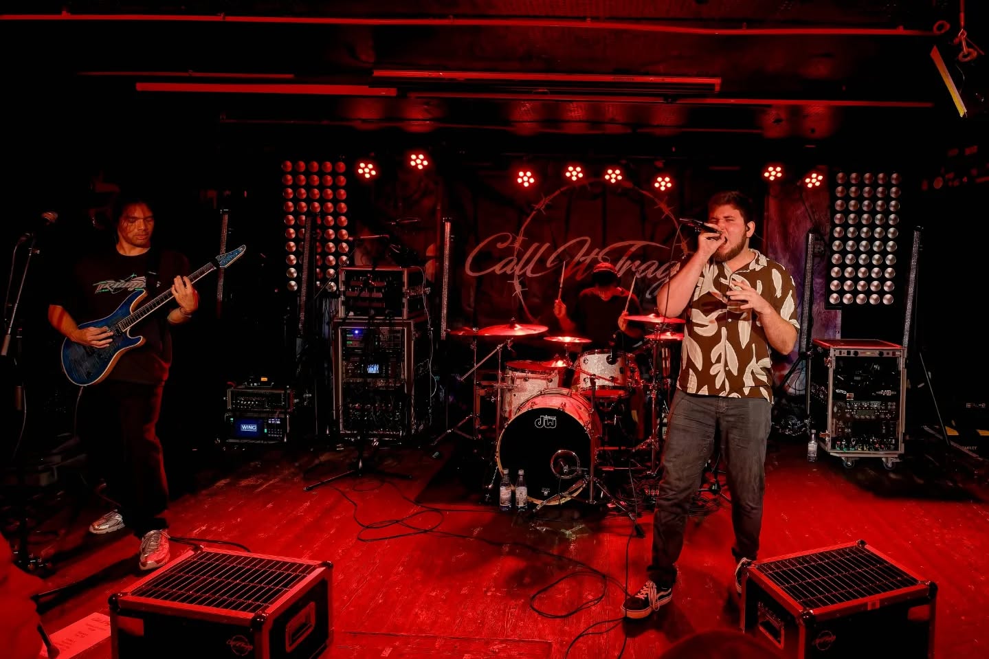 Danke Frankfurt! Schรถn zu sehen, dass Metalcore auch an einem Donnerstagabend lebendig ist ๐ฅ
๐ท: Thomas von Schaewen / @metal.de
#metalcoreband #callittragedy #metalcore #frankfurtammain