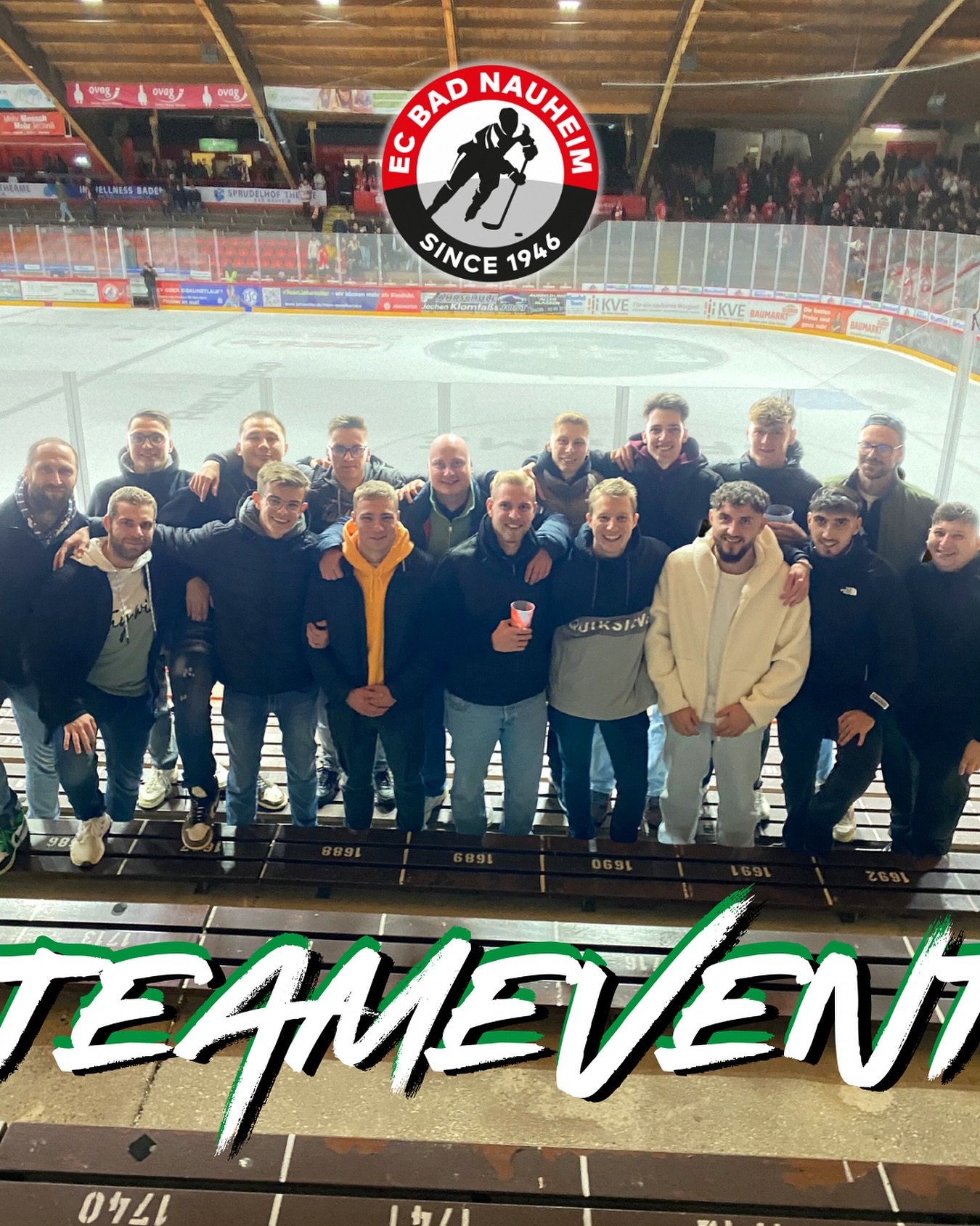 Ausflug in die Kurstadt ?
•
Letzten Freitag machten sich unsere Herren auf nach Bad Nauheim, um dort das Heimspiel des @ecbadnauheim, im Colonel-Knight-Stadion zu besuchen. ?
Die ein oder anderen Kaltgetänke, trugen ihren Teil dazu bei, dass es ein unvergesslicher Wochenendstart unter Freunden wurde. ?
•
Das schreit nach einer zeitnahen Zugabe !
•
•
#fcwerdorf #fcw #werdorf #fc1926werdorf
#badnauheim #kurstadtverein #eishockey #team
#teamevent #gemeinschaft #vereinsliebe