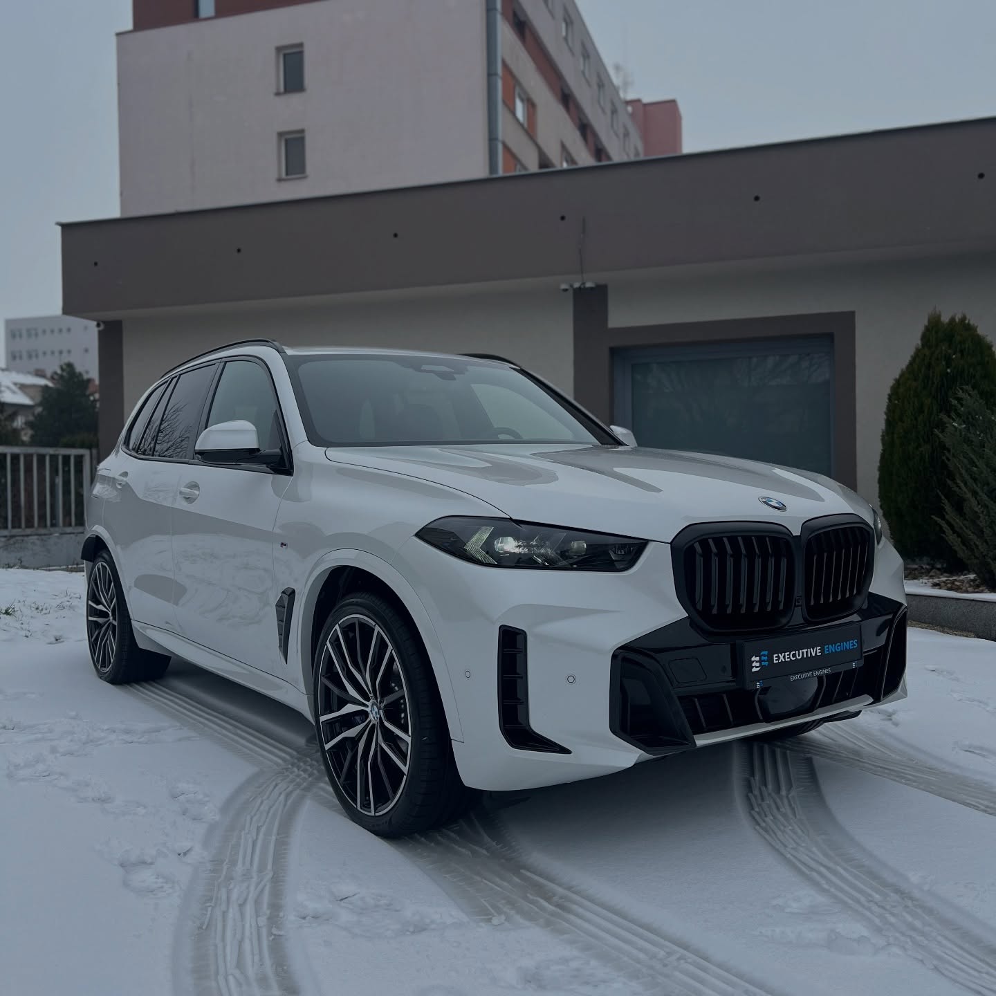 🌀 BMW X5 40d mineral white 🌀
#bmw #bmwinsta #bmwlovers #bmwfan #bmwx5 #x540dmsport #bmwmotorsport #bmwmsport #executive #bmwwinter #snowbmw #snowbmw❄❄❄