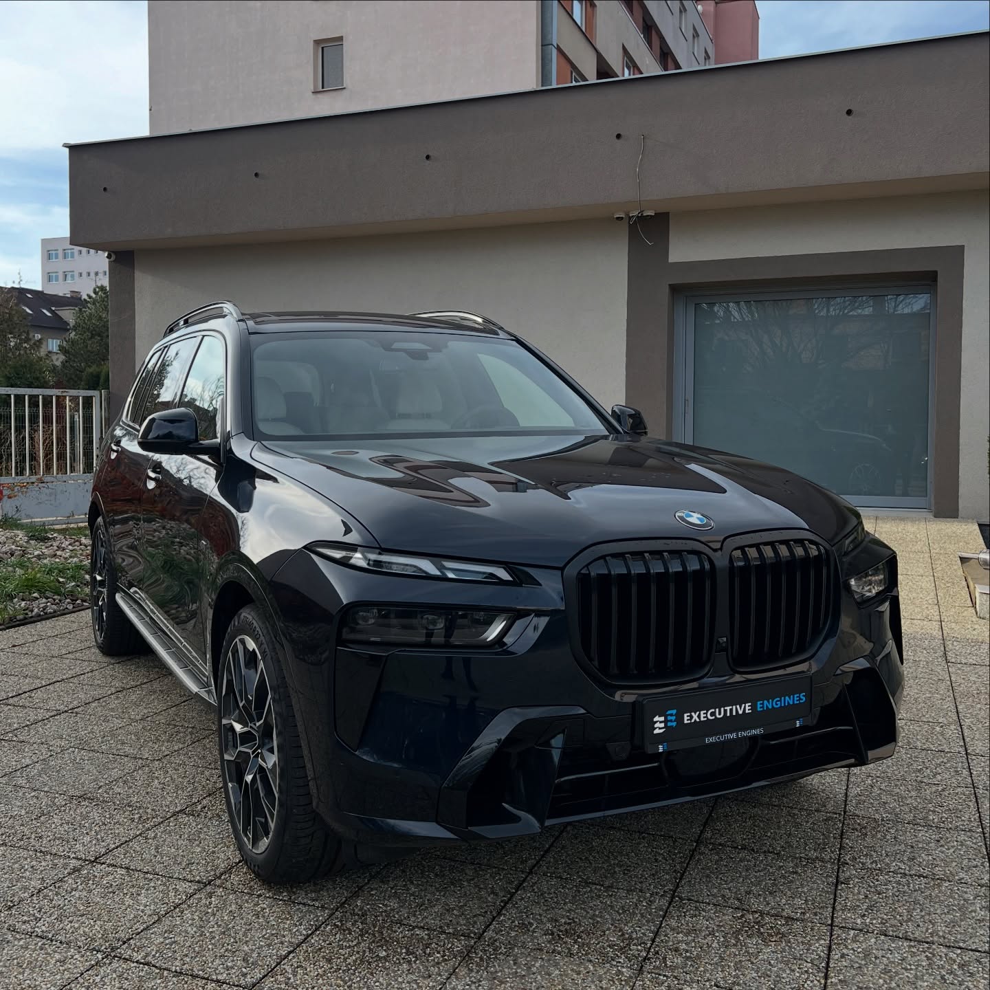 🌀 BMW X7 40d carbon black🌀
#bmwx7 #x7 #bmwlovers #bmwfans #bmwusa #bmwx7series #executive #bmwfanatics