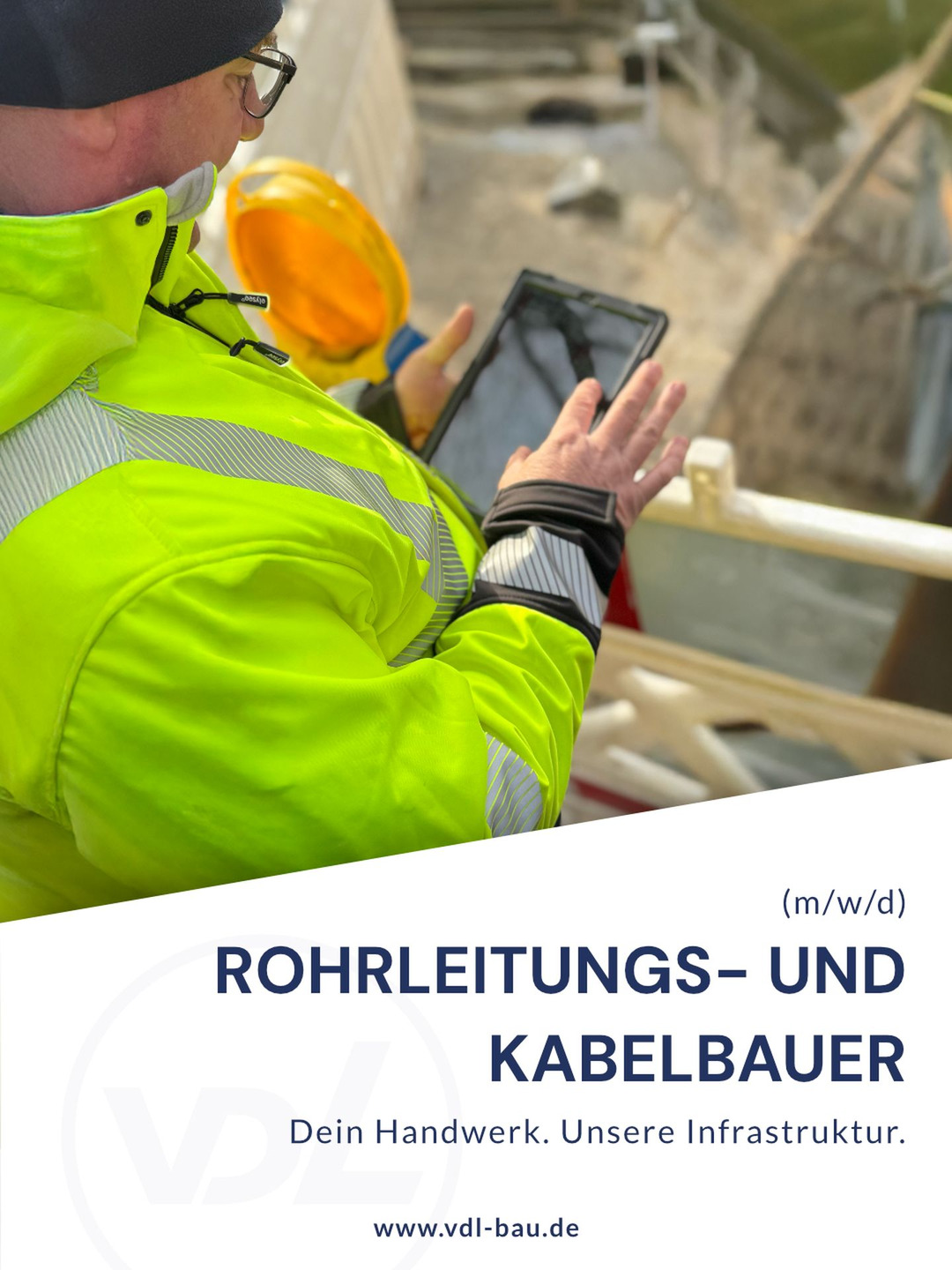Du willst nicht irgendeinen Job, sondern sichtbare Ergebnisse deiner Arbeit? Als Rohrleitungs- und Kabelbauer (m/w/d) bei VDL arbeitest du an Versorgungsnetzen, die ganze Regionen am Laufen halten. Trinkwasser, Entwässerung, Kabel… Du willst nicht irgendeinen Job, sondern sichtbare Ergebnisse deiner Arbeit? Als Rohrleitungs- und Kabelbauer (m/w/d) bei VDL arbeitest du an Versorgungsnetzen, die ganze Regionen am Laufen halten. Trinkwasser, Entwässerung, Kabel…