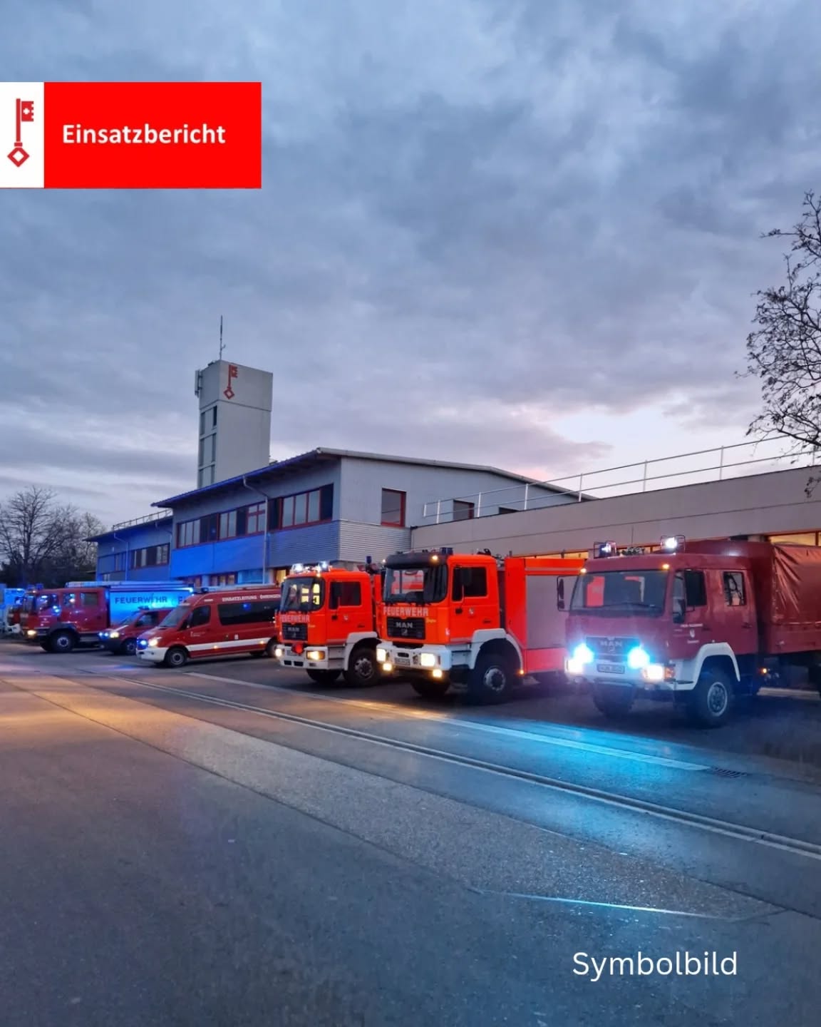 Einsatz Nr.: 208
Datum: 24.11.2025
Uhrzeit: 7:10 Uhr
Stichwort: B2 - BMA
Fahrzeug: KDOW, Löschzug
BMA ausgelöst. Kein Einsatz für die Feuerwehr
Einsatz Nr.: 209
Datum: 24.11.2025
Uhrzeit: 12:18 Uhr
Stichwort: G1 Auslaufende Betriebsstoffe
Fahrzeug: KdoW, RW, TLF
PKW mit Ölverlust an mehreren Stellen. Einsatzstelle für weitere Maßnahmen an den Bauhof übergeben.
Einsatz Nr.: 210
Datum: 26.11.2025
Uhrzeit: 17:20 Uhr
Stichwort: B2 - BMA besondere Objekte
Fahrzeug: KDOW, Löschzug
BMA durch Handwerker ausgelöst. Kein Einsatz für die Feuerwehr
Einsatz Nr.: 211
Datum: 26.11.2025
Uhrzeit: 22:37 Uhr
Stichwort: B2 - Zimmerbrand
Fahrzeug: KDOW, Löschzug
Laut Bewohner Rauch und Brandgeruch in der Wohnung.
Beim Eintreffen der Feuerwehr leichter Brandgeruch feststellbar. Haus wurde kontrolliert, Ursache nicht feststellbar.
Einsatz Nr.: 212
Datum: 30.11.2025
Uhrzeit: 19:13 Uhr
Stichwort: B2 - ausgelöster Haushaltsrauchmelder
Fahrzeug: KdoW, Löschzug
Eine irreführende Störungsmeldung führte zu einem lauten, akustischen Alarm, welcher von Passanten als Rauchmelder interpretiert wurde.
Kein Einsatz erforderlich.
#feuerwehroehringen #ffoehr#gemeinsam #ffoehr #gemeinsam #brand#einsatz #einsatzbericht