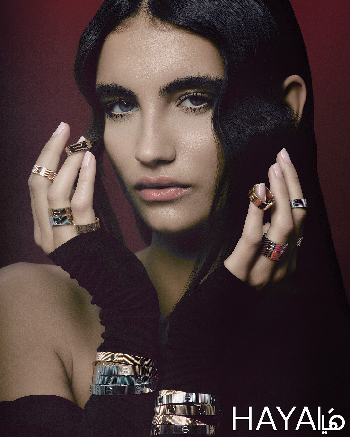 𝐈𝐭’𝐬 𝐚 𝐂𝐀𝐑𝐓𝐈𝐄𝐑 𝐋𝐎𝐕𝐄 𝐔𝐍𝐋𝐈𝐌𝐈𝐓𝐄𝐃 𝐖𝐞𝐞𝐤𝐞𝐧𝐝!
دللي نفسك في عطلة نهاية الأسبوع مع مجموعة Cartier LOVE Unlimited.
من الخواتم إلى الأساور، كل قطعة تضيف لمسة فخامة وأناقة لإطلالتك. زوري موقعنا واكتشفي جلستنا التصورية الكاملة مع Cartier بعنوان Love Light & Luxury.@cartierرئيسة التحرير: @sima.maalouf
تصوير: @fouadtadros
إدارة فنيّة: @sana_jamalii
تنسيق: @slimi7 لدى @mmgartists
مكياج: @kiwarkis لدى @mmgartists
شعر: @lvan_kuz
العارضة: Magdalena لدى @jeel_mgmt
موقع : Bickiboss Studio – Studio A