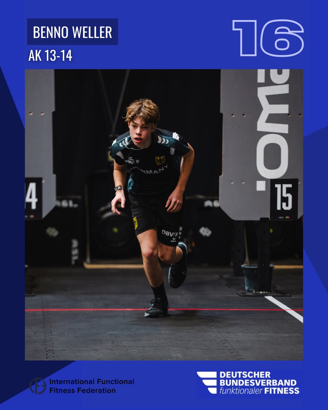 🇩🇪 Rückblick Ergebnisse Juniors Male 🇩🇪
Auch unsere Juniors Athleten haben bei der Weltmeisterschaft in Vilnius vom 5. bis 7. Dezember gezeigt, wie viel Qualität und Potenzial in der nächsten Generation steckt. Einsatz, Teamspirit und richtig starke Performances auf der Wettkampffläche.
Wie bei den Mädels gilt auch hier: Jeder hat alles reingeworfen, sich gegenseitig gepusht und Deutschland mit Stolz vertreten. Und ja, auch hier dürfen wir über Medaillen jubeln.
✨ Unsere Medaillenträger:
🥈 Simon Lersch
🥉 Fedor Wesemann
Aber unabhängig vom Podium: Wir sind unglaublich stolz auf euch alle. Auf euren Mut, euren Ehrgeiz und darauf, wie selbstverständlich ihr als Team aufgetreten seid. Das macht richtig Lust auf die Zukunft.
In den Slides findet ihr Eindrücke und Ergebnisse von jedem der starken Athleten aus dem Kader.
📸@joel_krue
#weltmeisterschaft #wm #nationalkader #juniors #bundesverbandfitness #FunktionaleFitness #FunctionalFitness #FitnessGermany #DBVfF #FitnessDeutschland #InternationalFunctionalFitness #iF3 #ifff